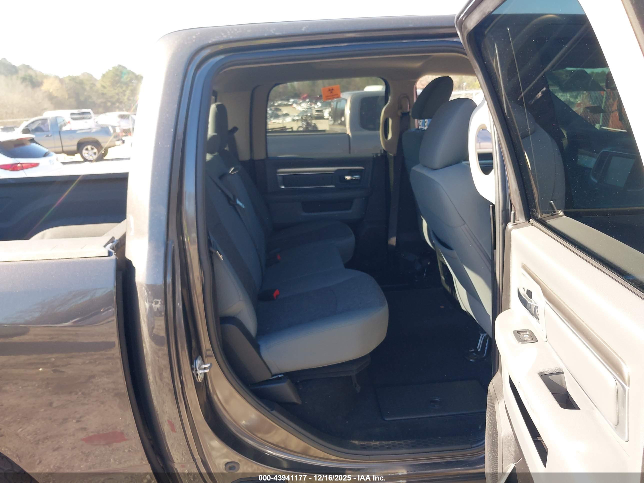 RAM 1500 image 8