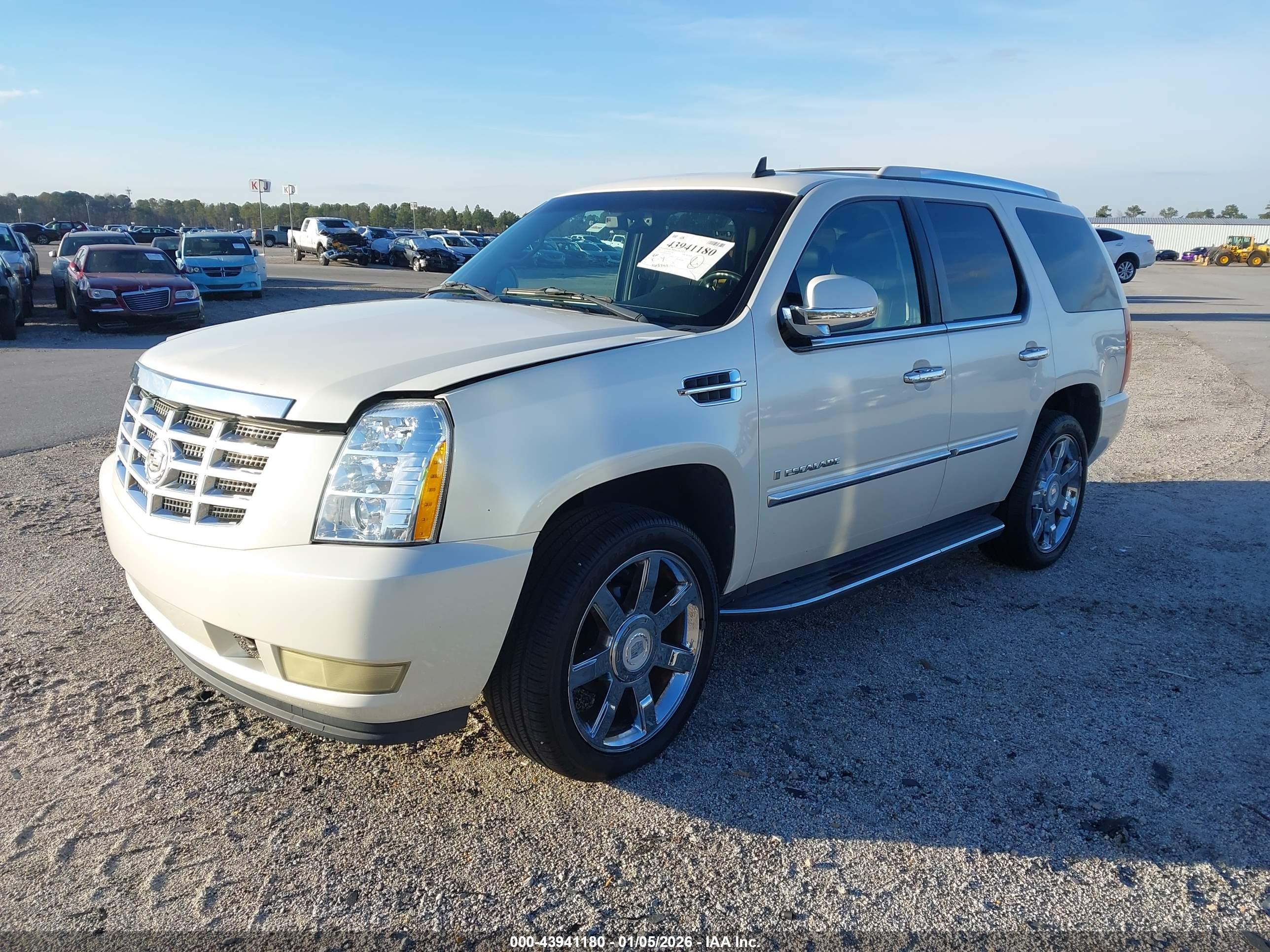 CADILLAC ESCALADE image 2