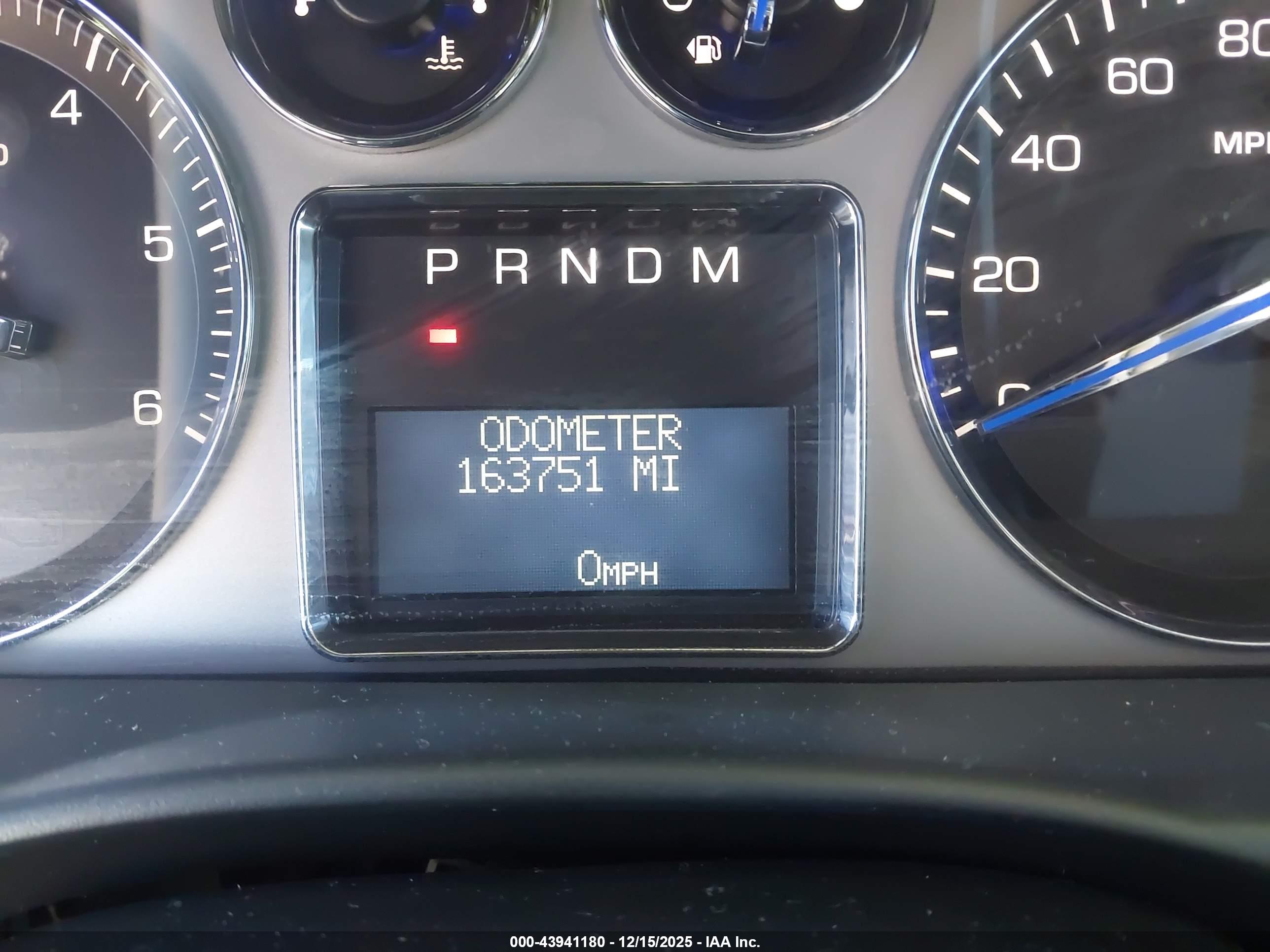CADILLAC ESCALADE image 7