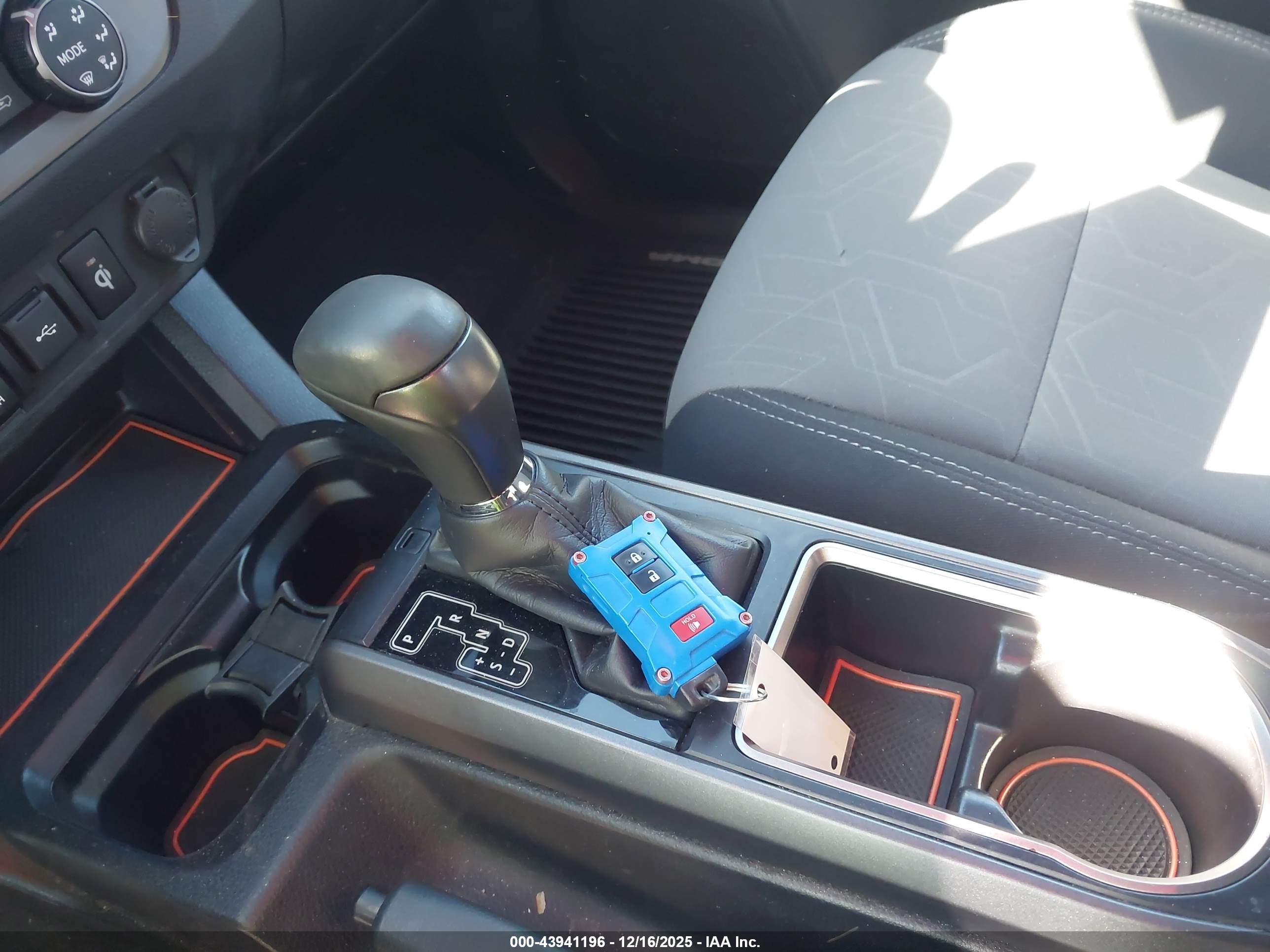 TOYOTA TACOMA image 11