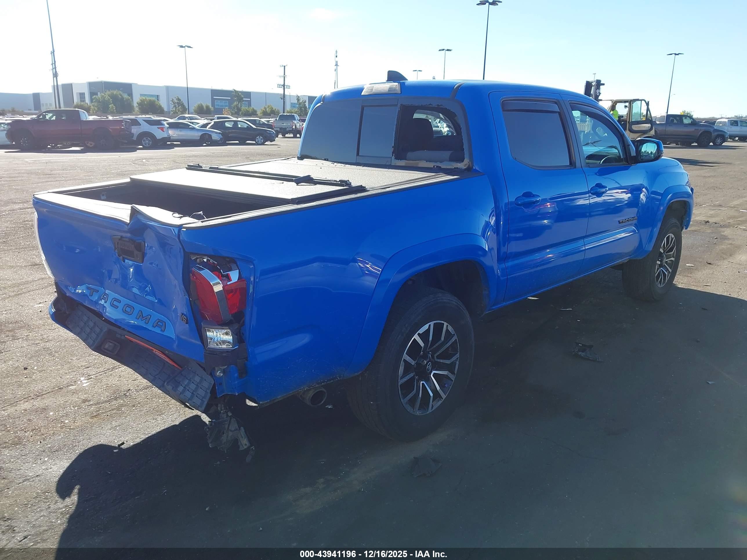 TOYOTA TACOMA image 4