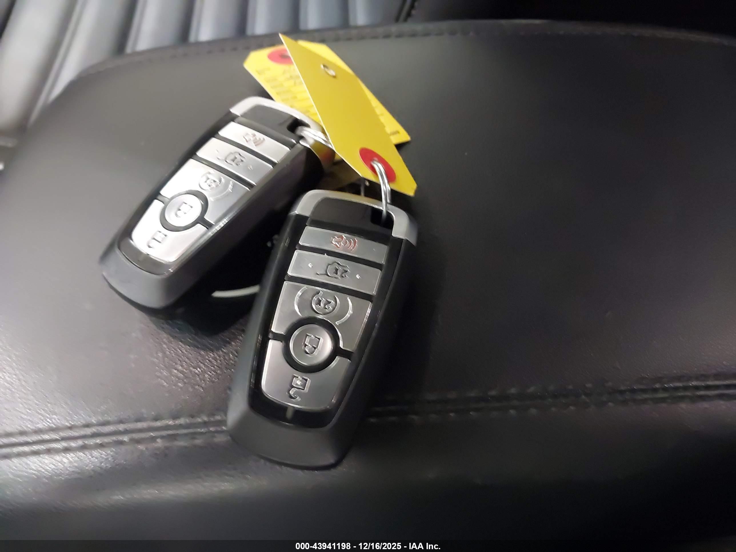 FORD EDGE image 11