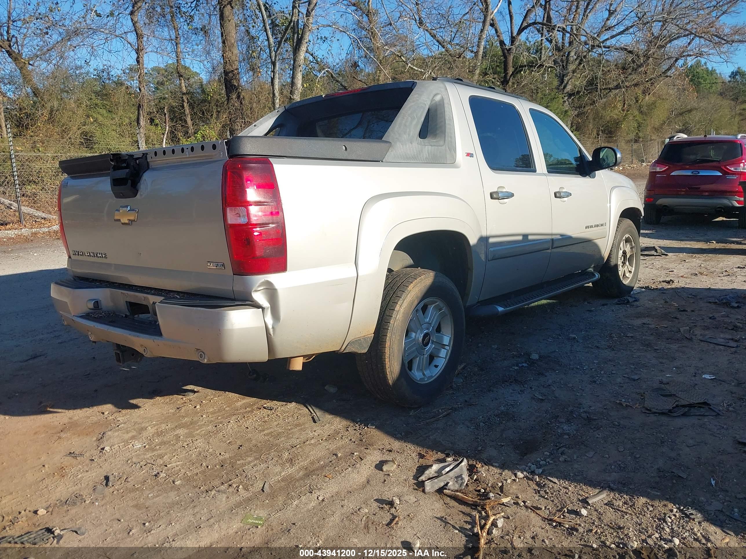CHEVROLET AVALANCHE image 4