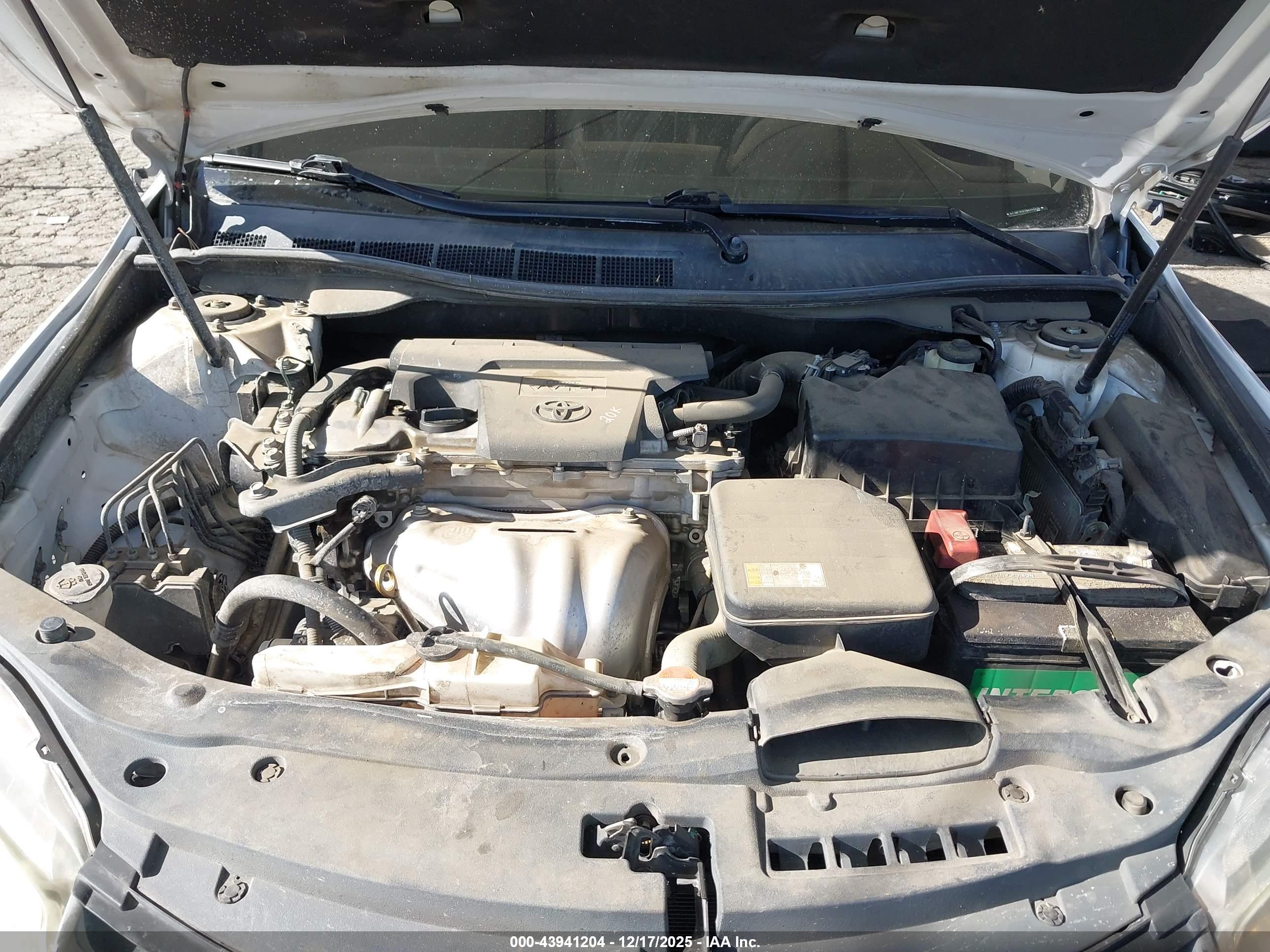 TOYOTA CAMRY image 10