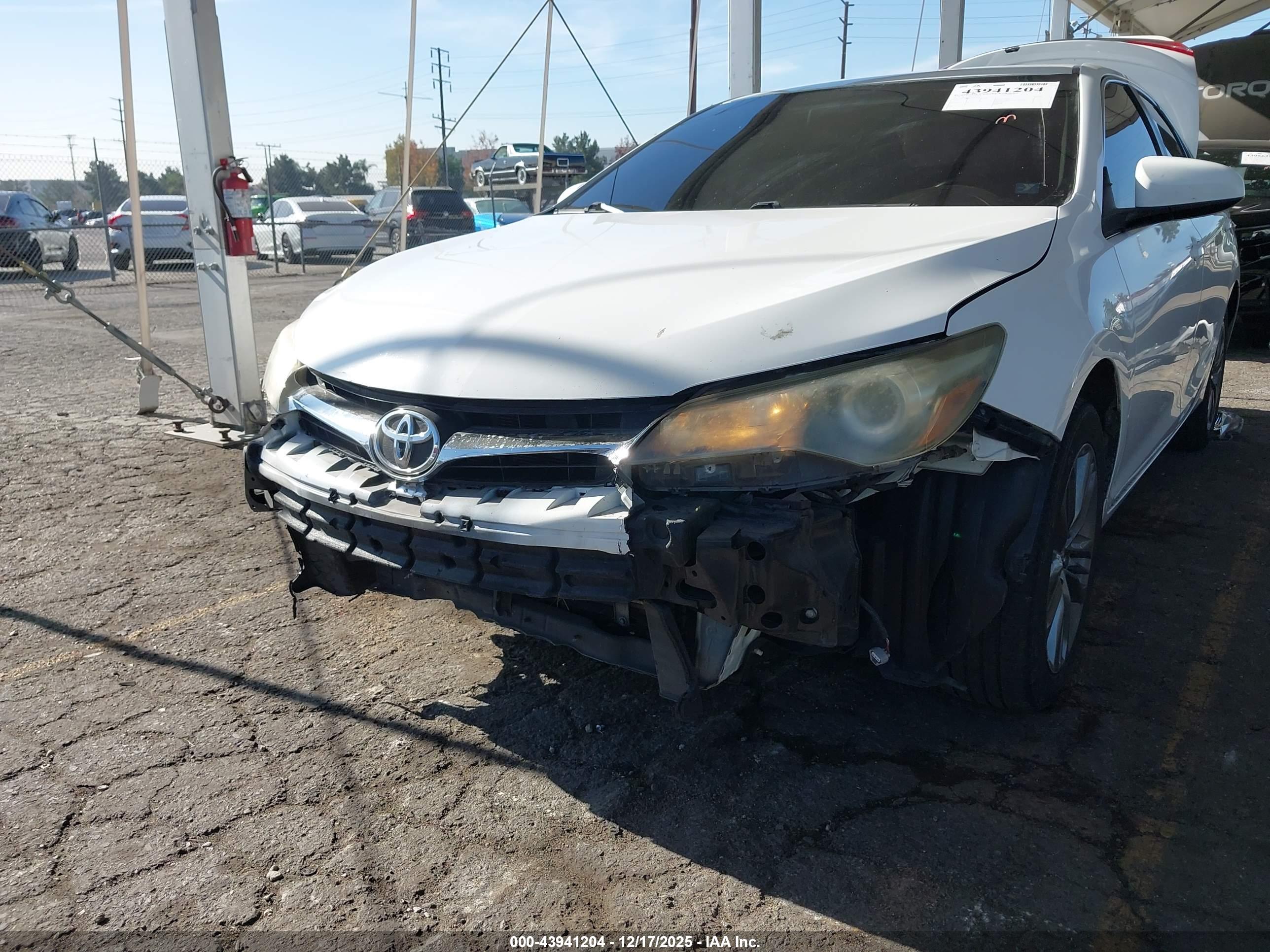 TOYOTA CAMRY image 6