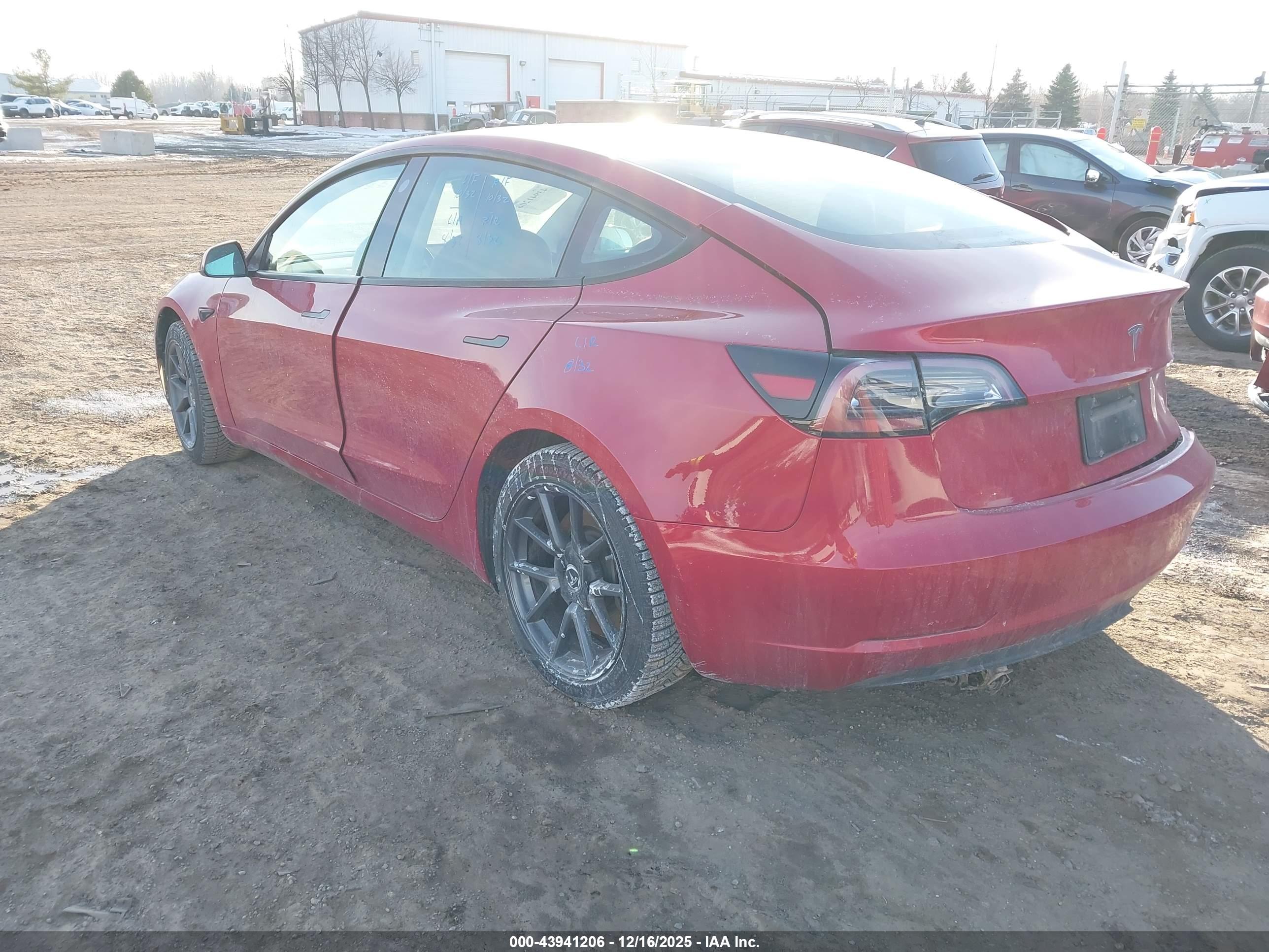 TESLA MODEL image 3