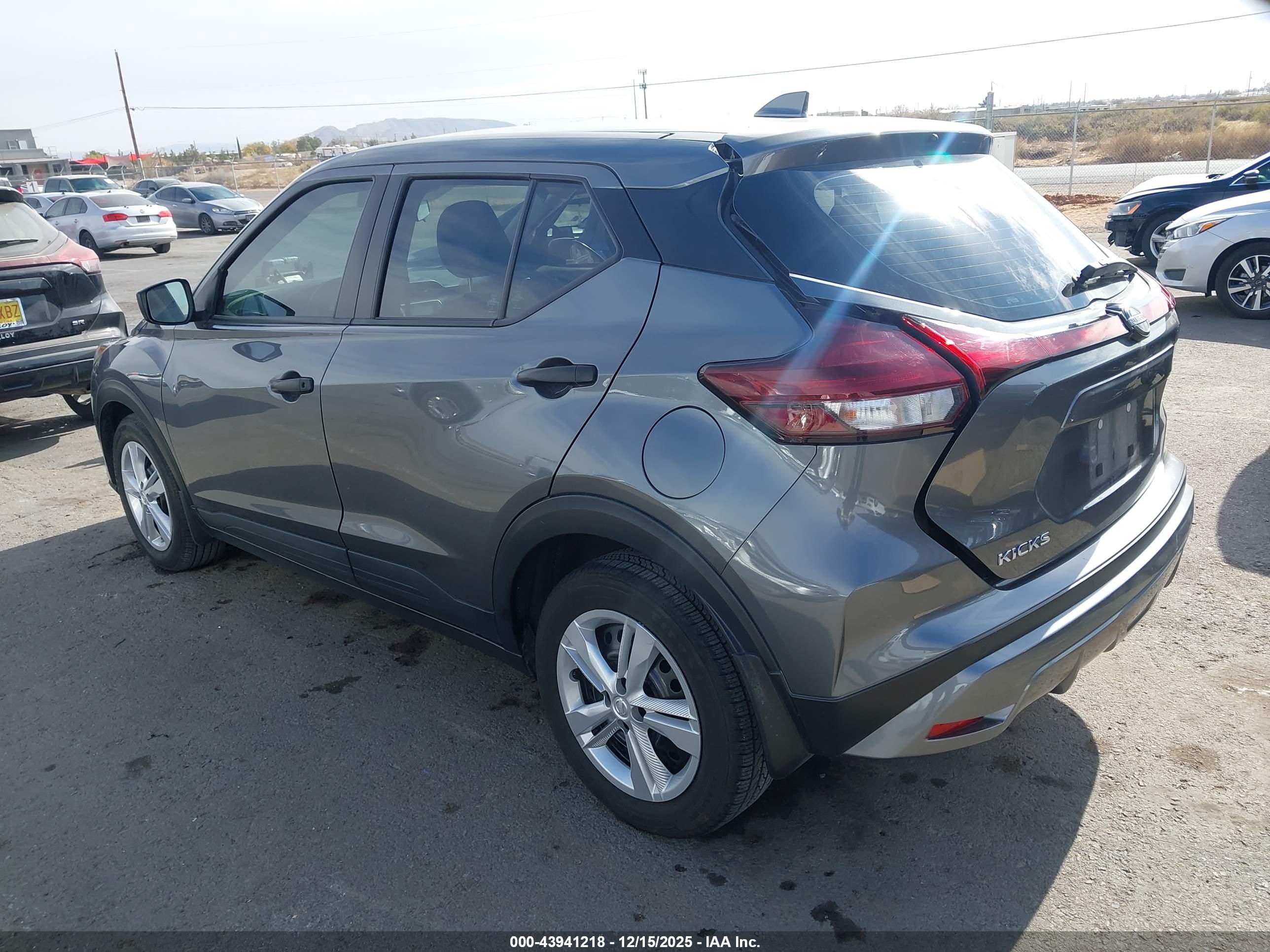 NISSAN KICKS image 3