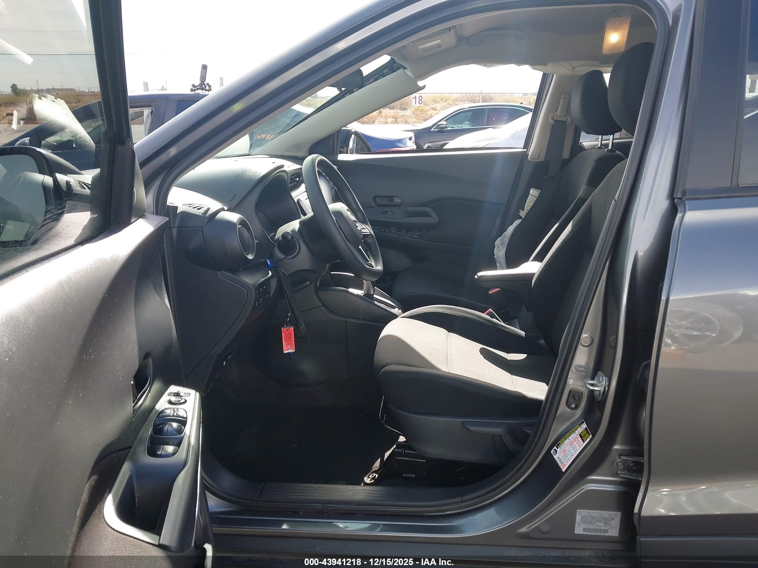 NISSAN KICKS image 5