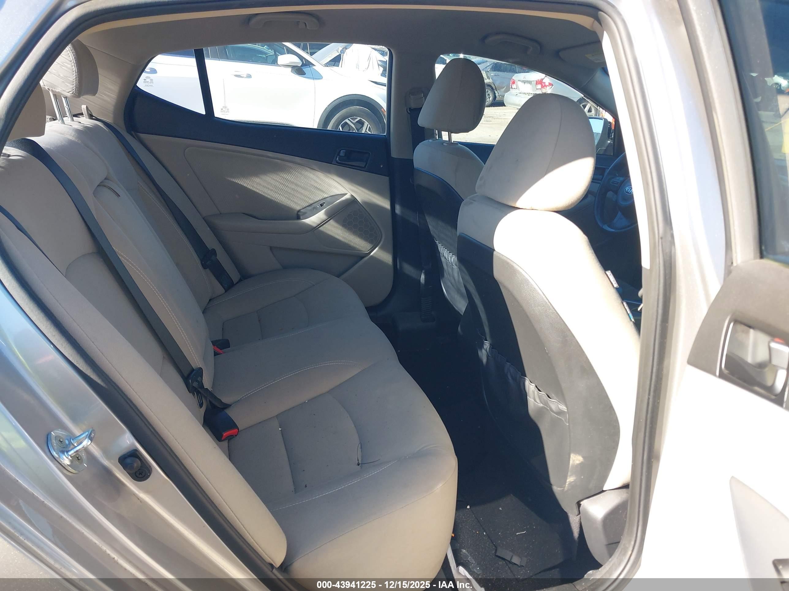 KIA OPTIMA image 8