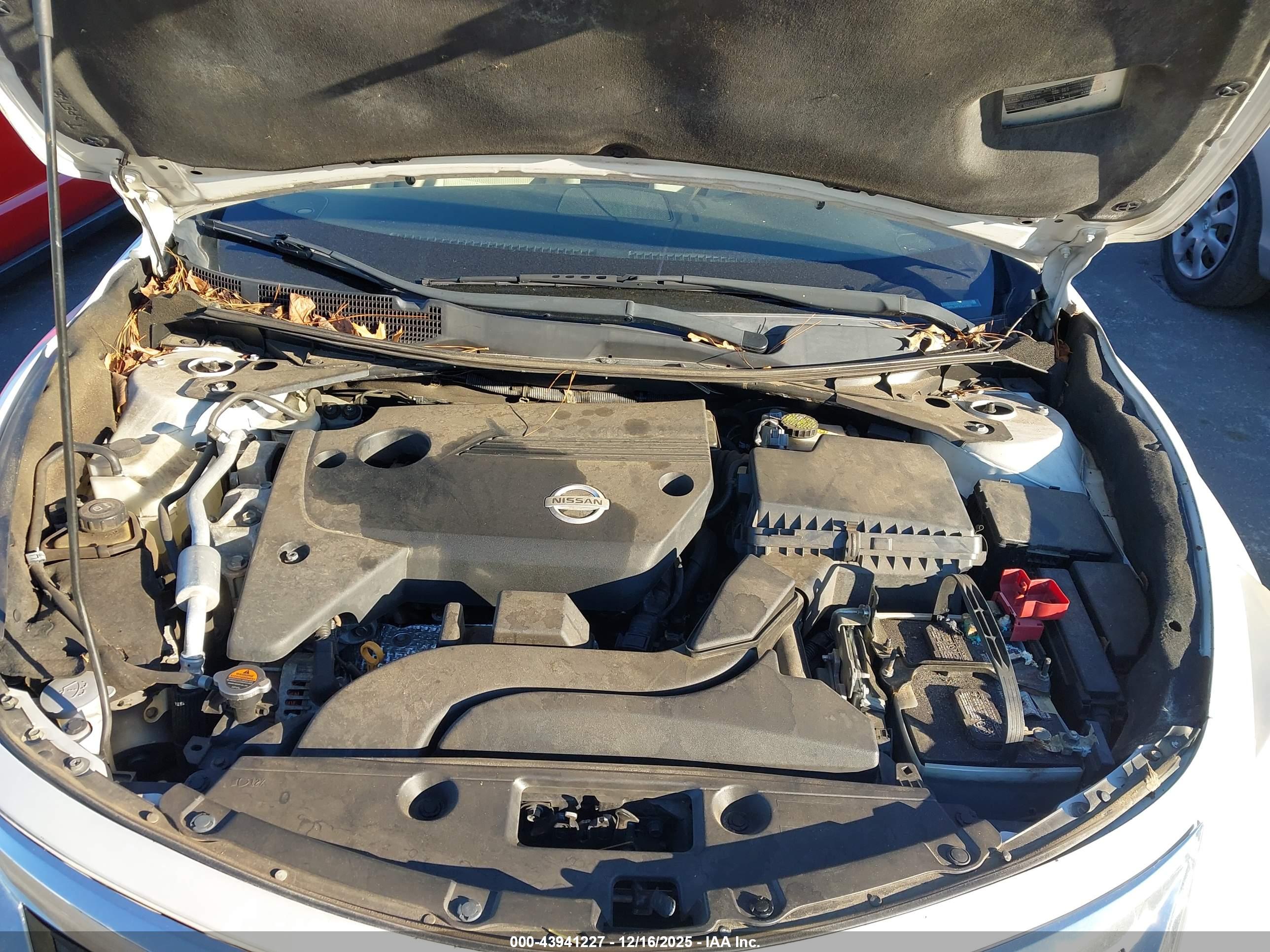 NISSAN ALTIMA image 10