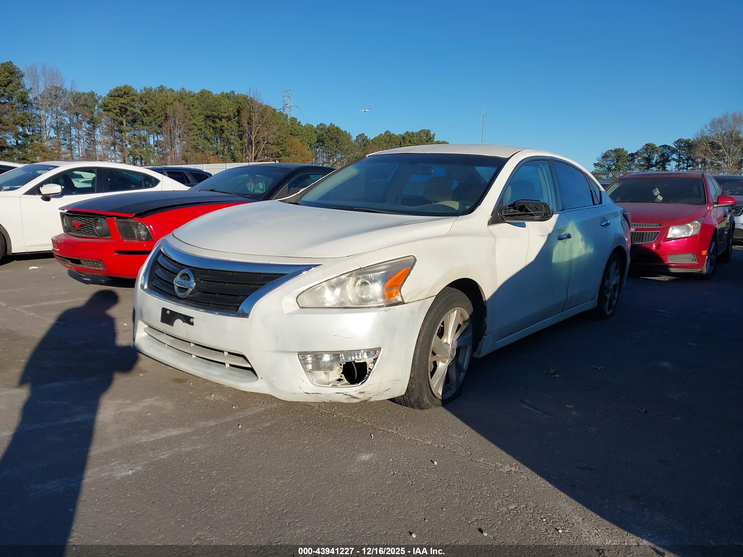 NISSAN ALTIMA image 2