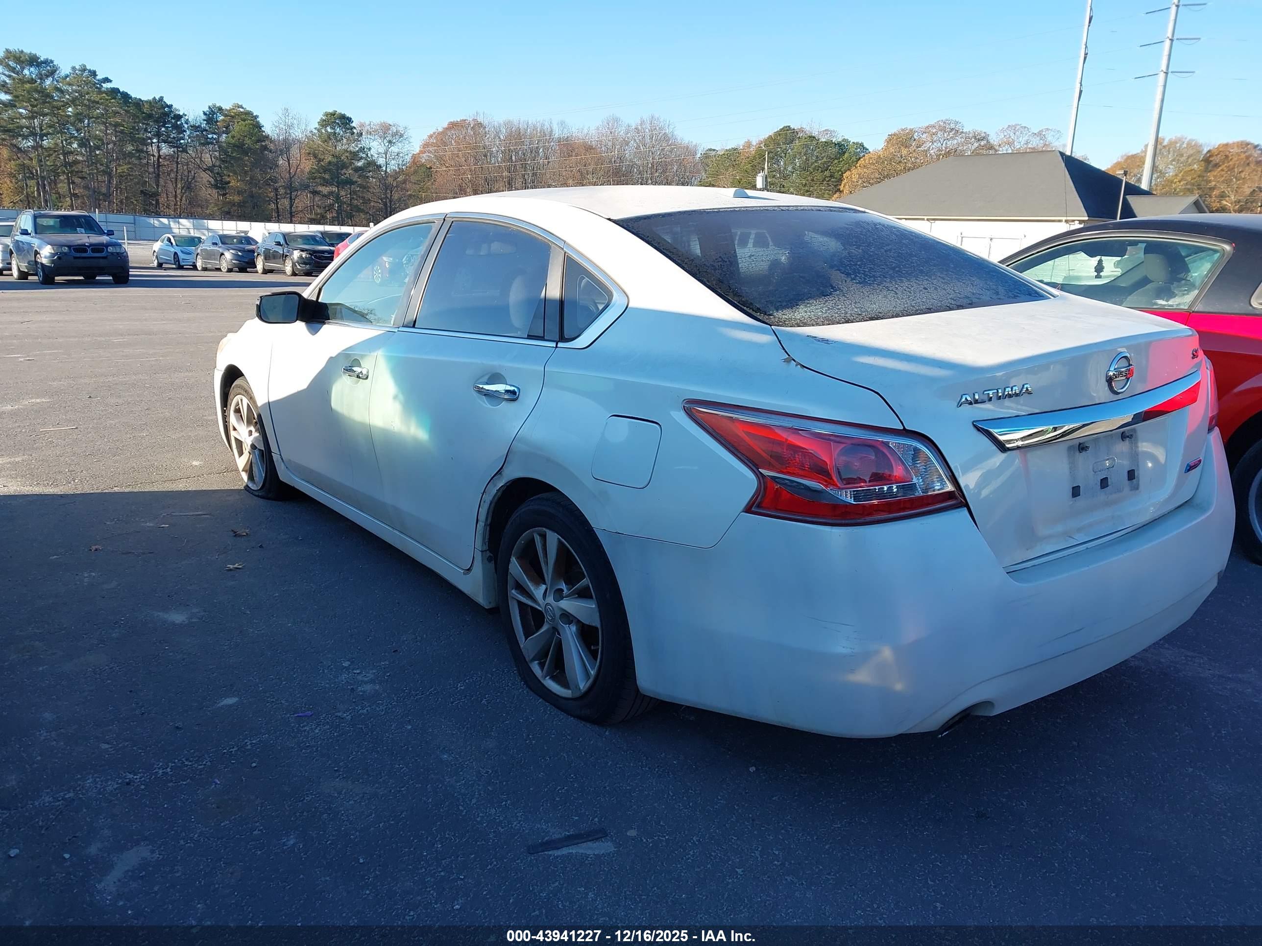NISSAN ALTIMA image 3