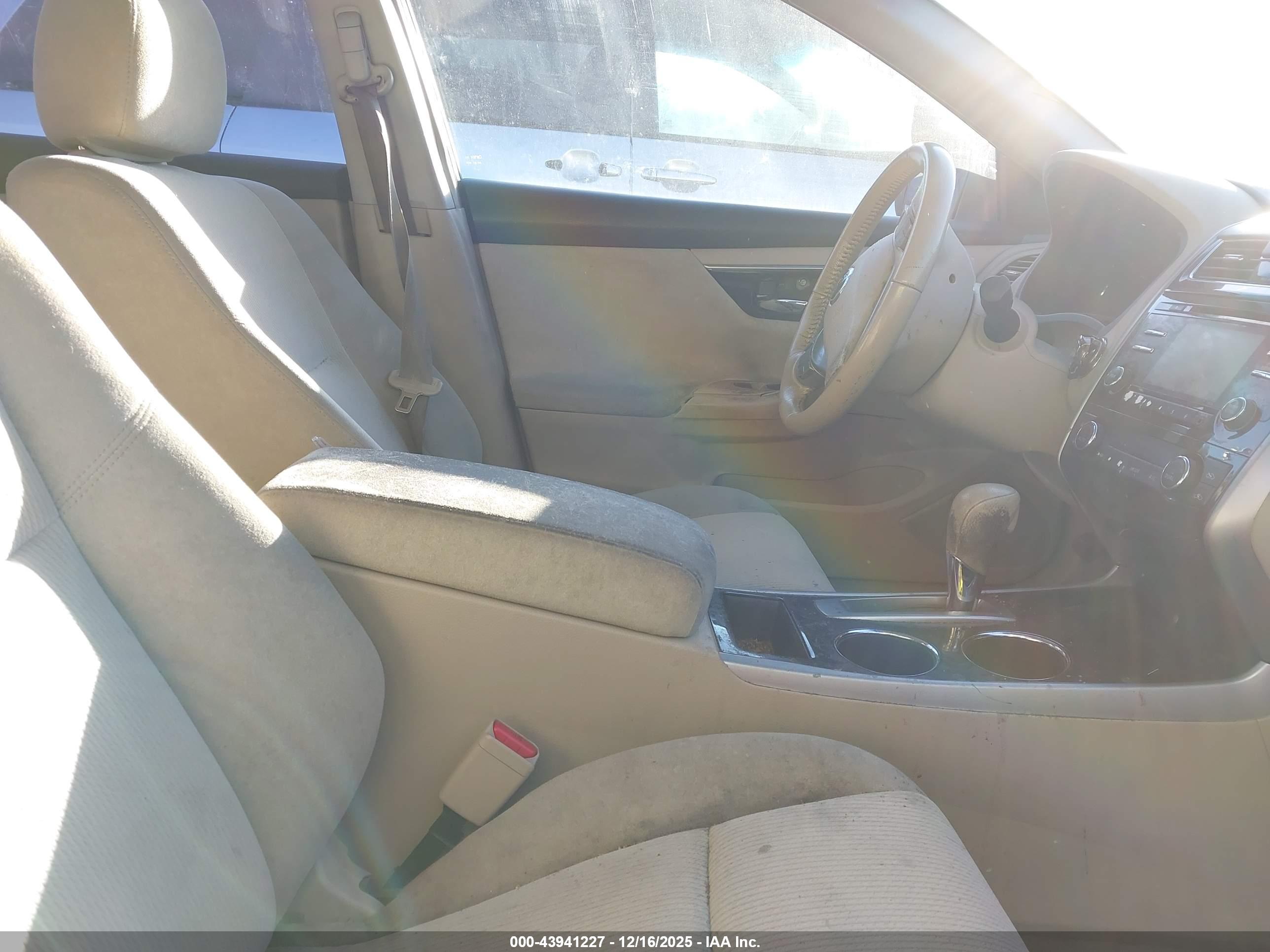 NISSAN ALTIMA image 5