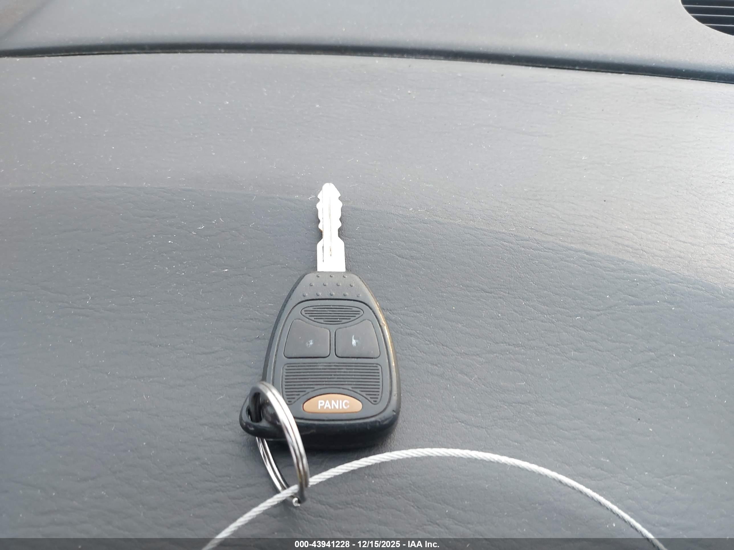 DODGE CARAVAN image 11