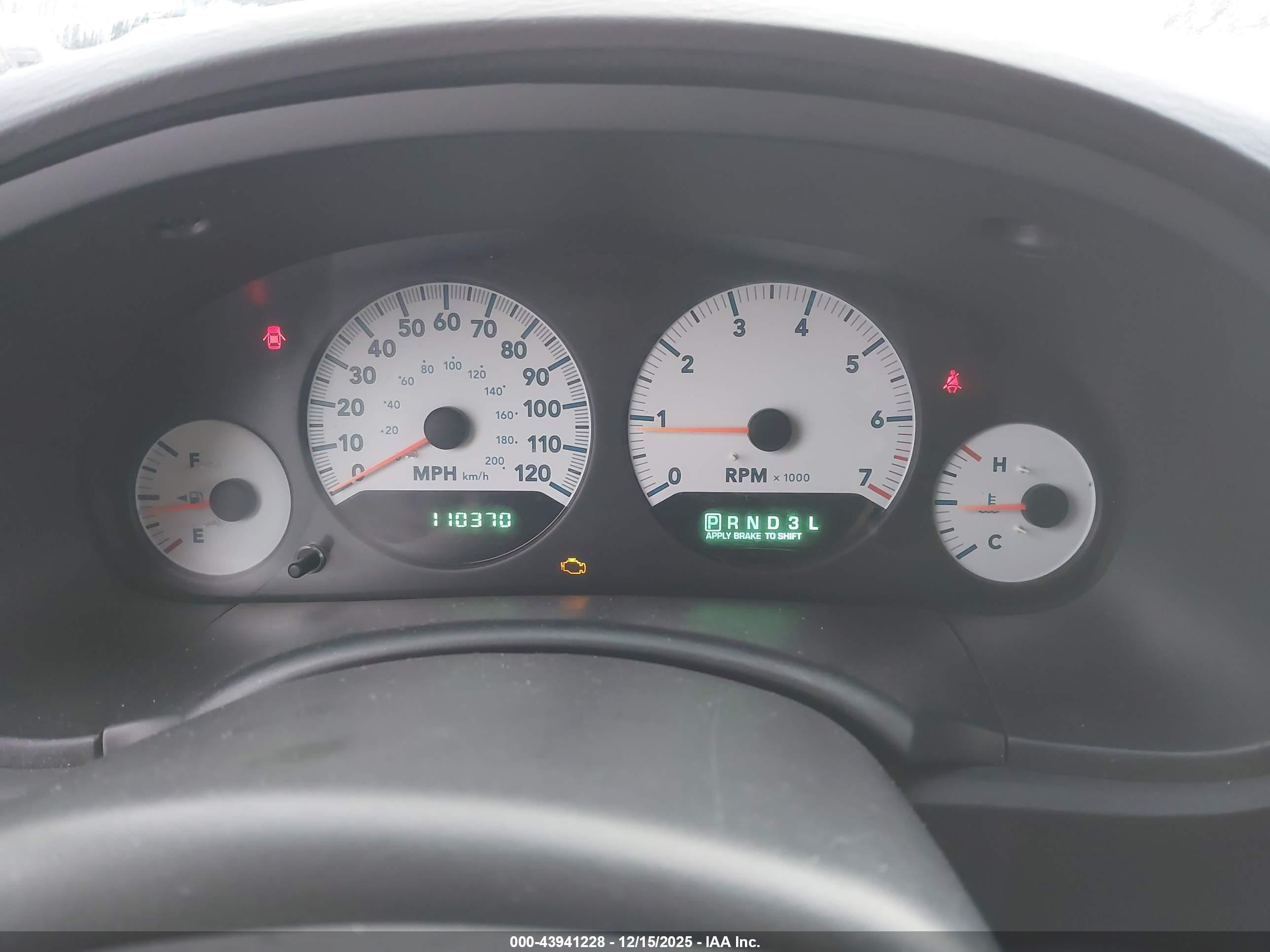DODGE CARAVAN image 7