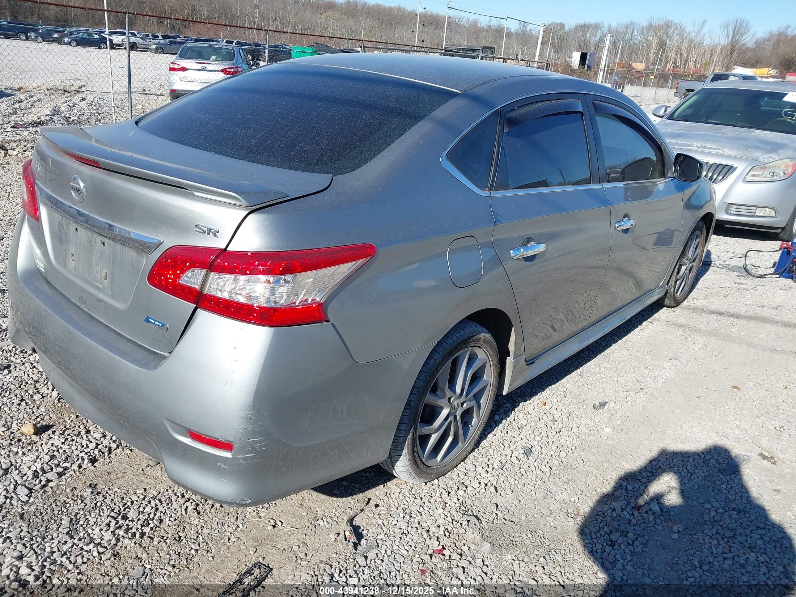 NISSAN SENTRA image 4