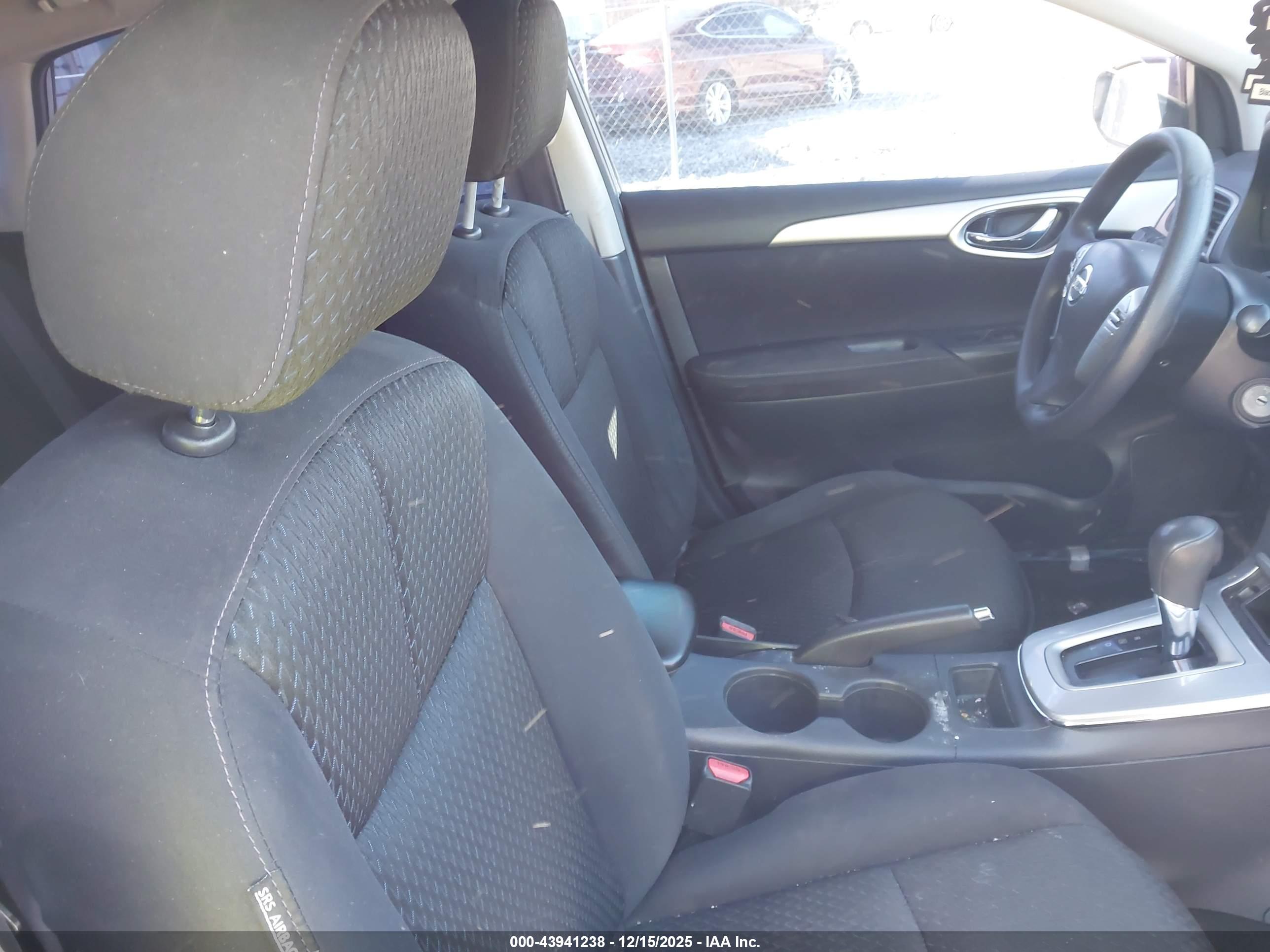NISSAN SENTRA image 5