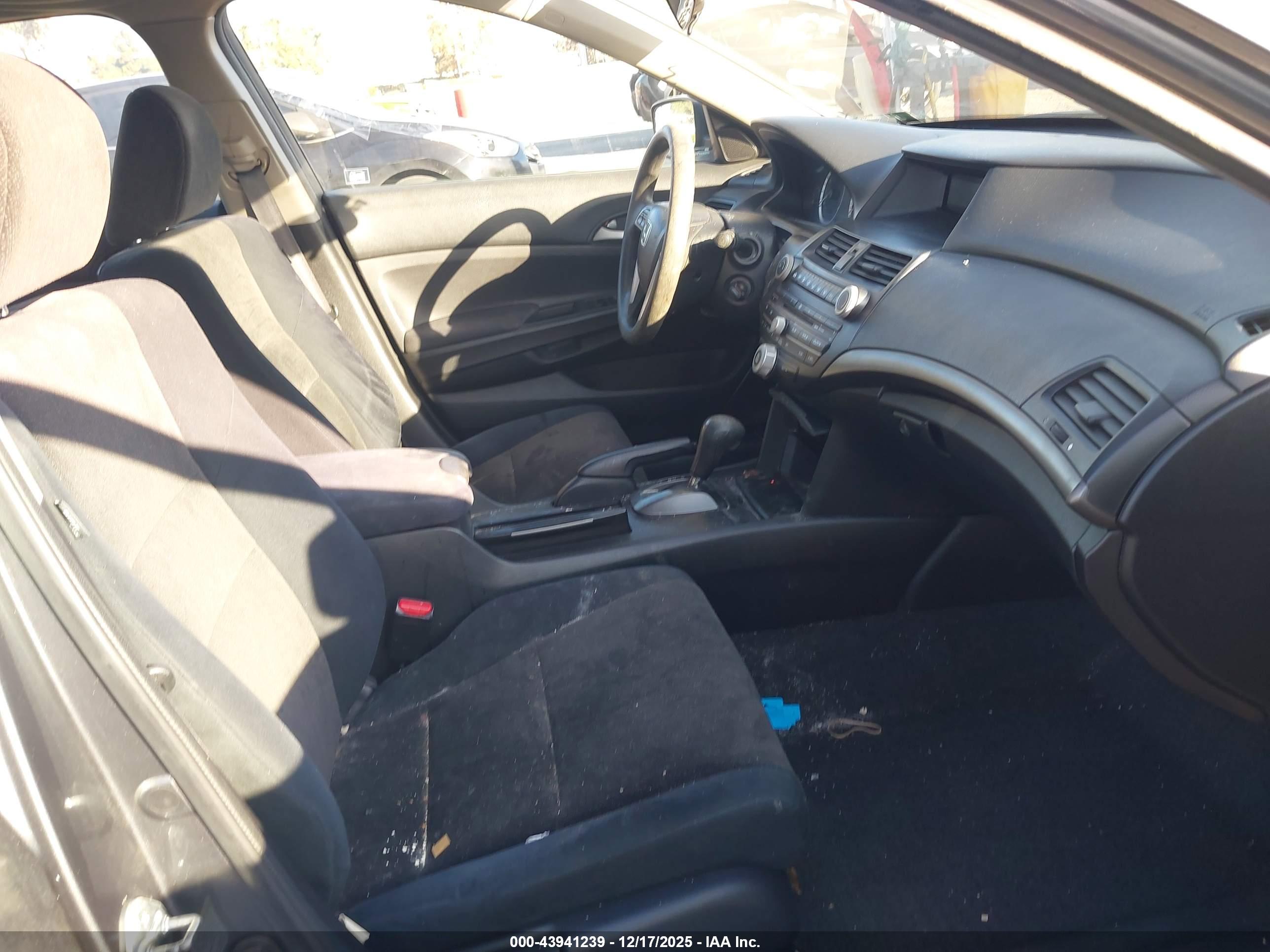 HONDA ACCORD image 5