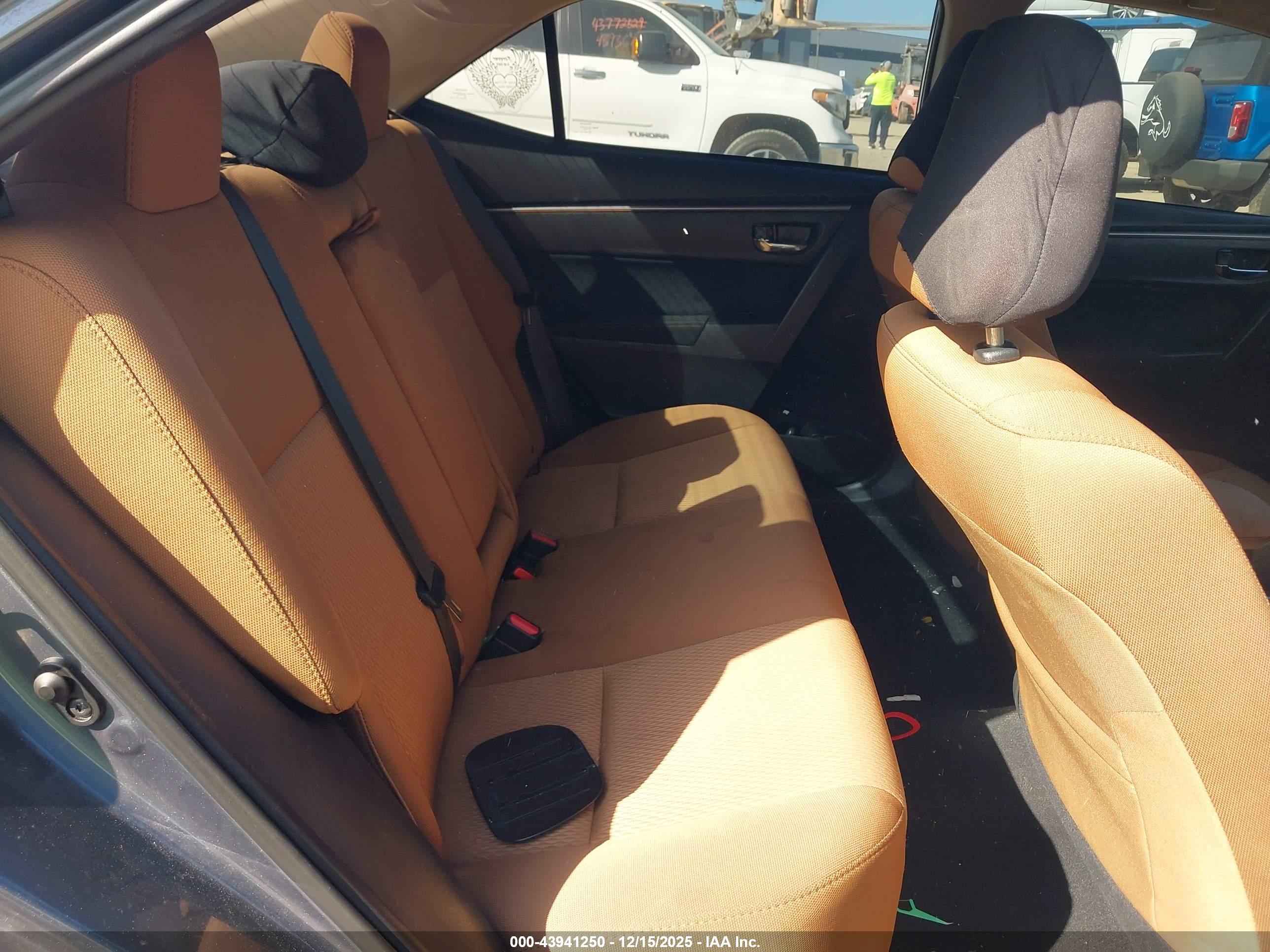 TOYOTA COROLLA image 8