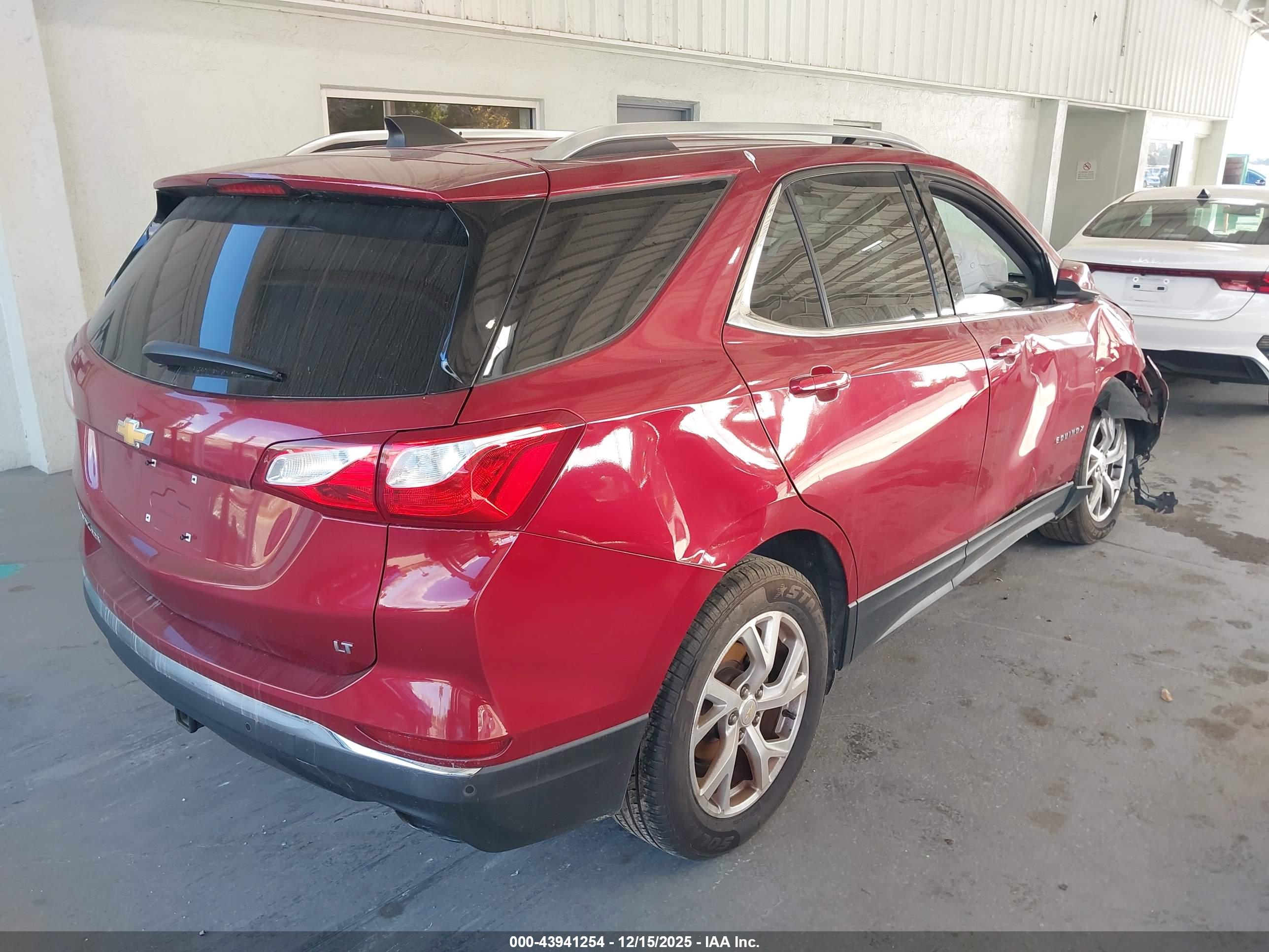 CHEVROLET EQUINOX image 4