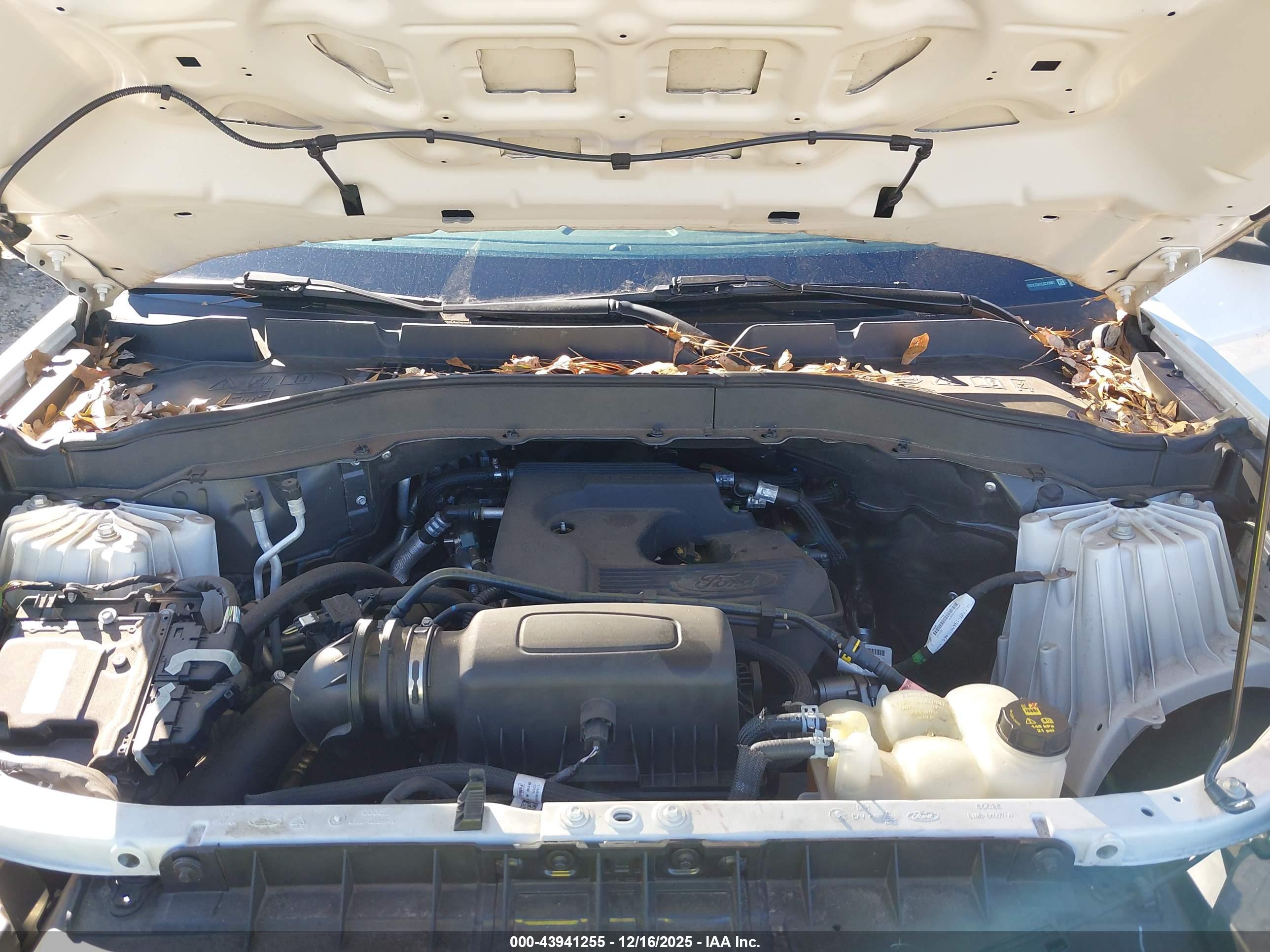 FORD EXPLORER image 10