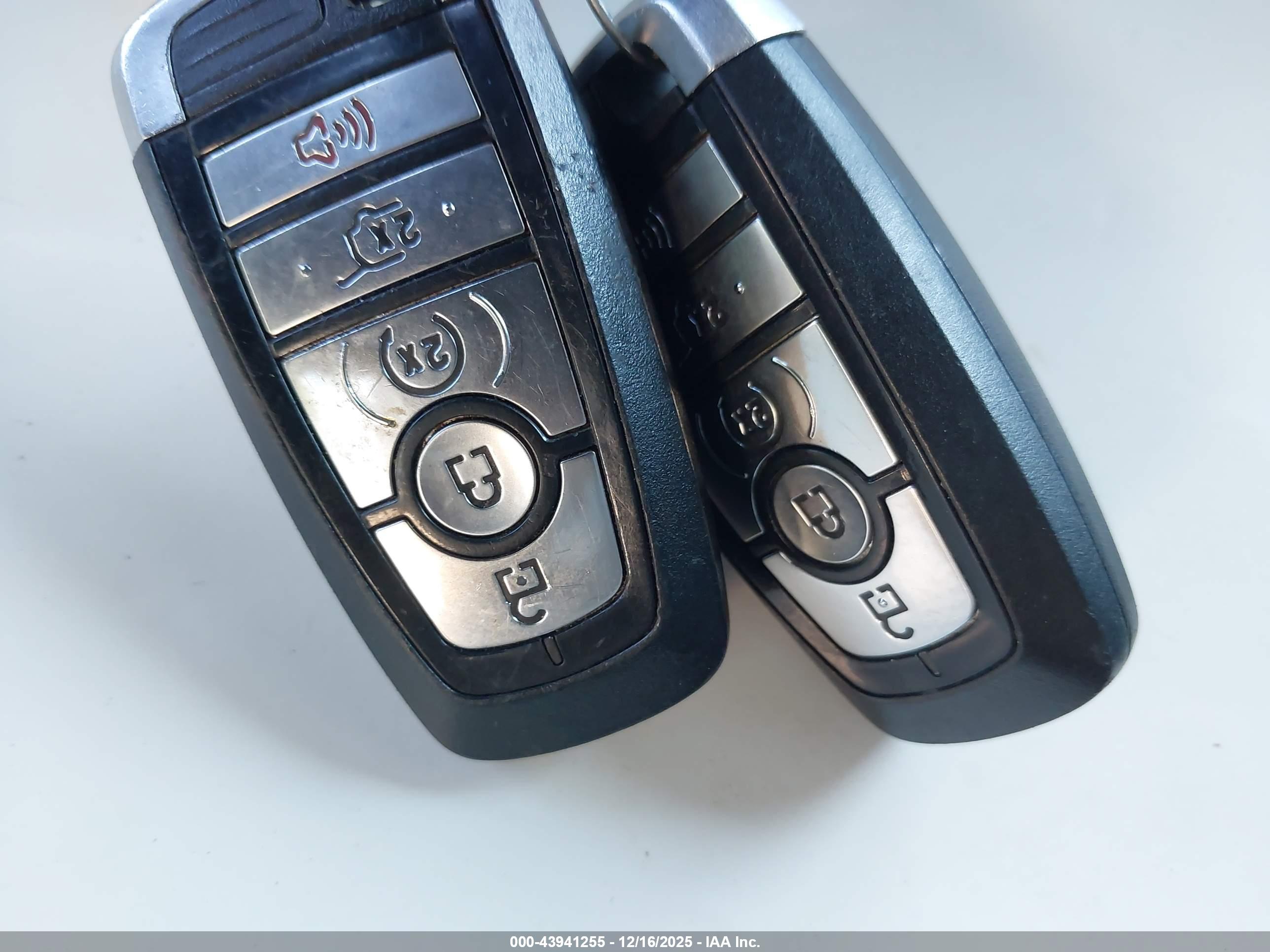 FORD EXPLORER image 11