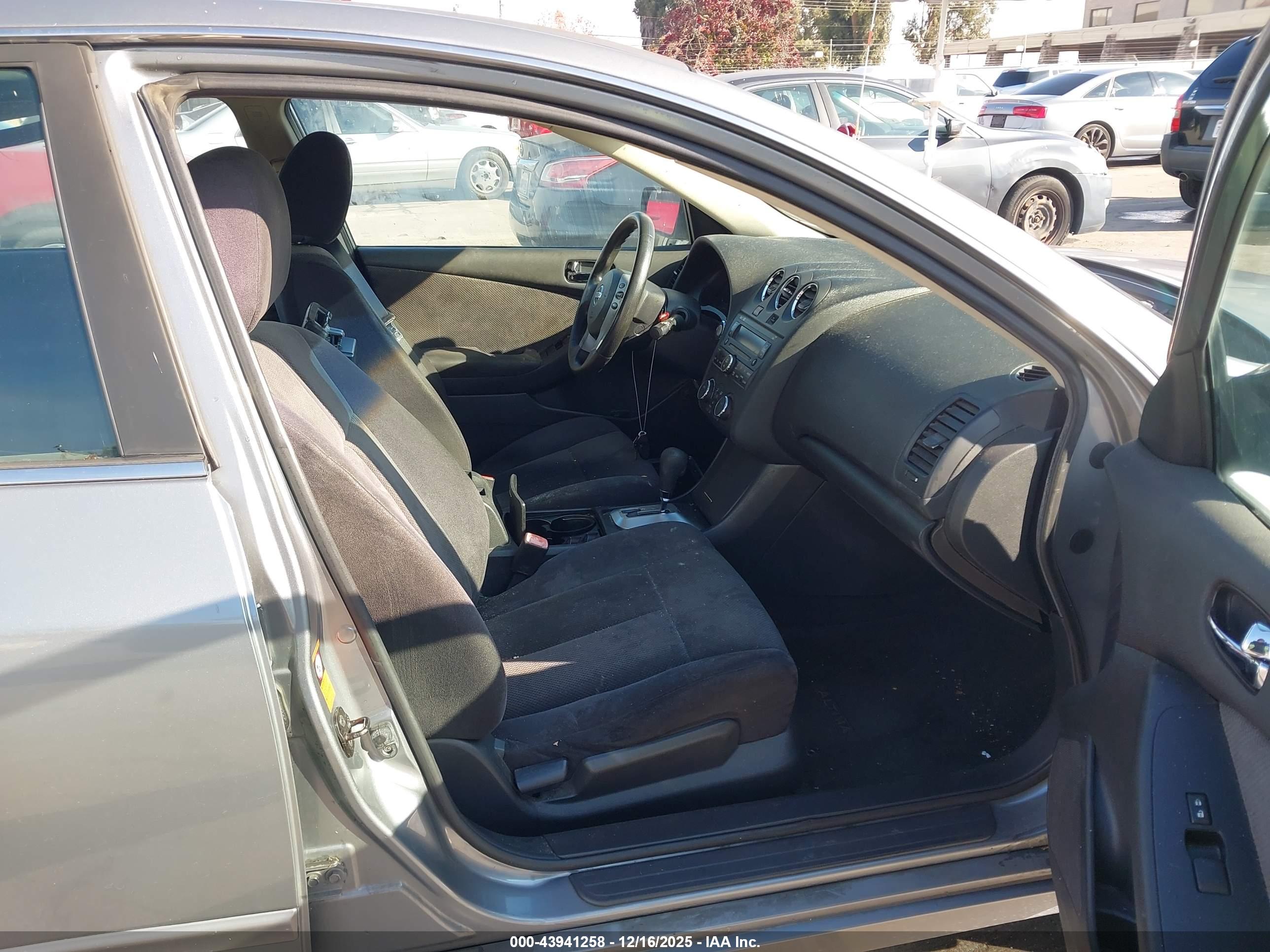 NISSAN ALTIMA image 5