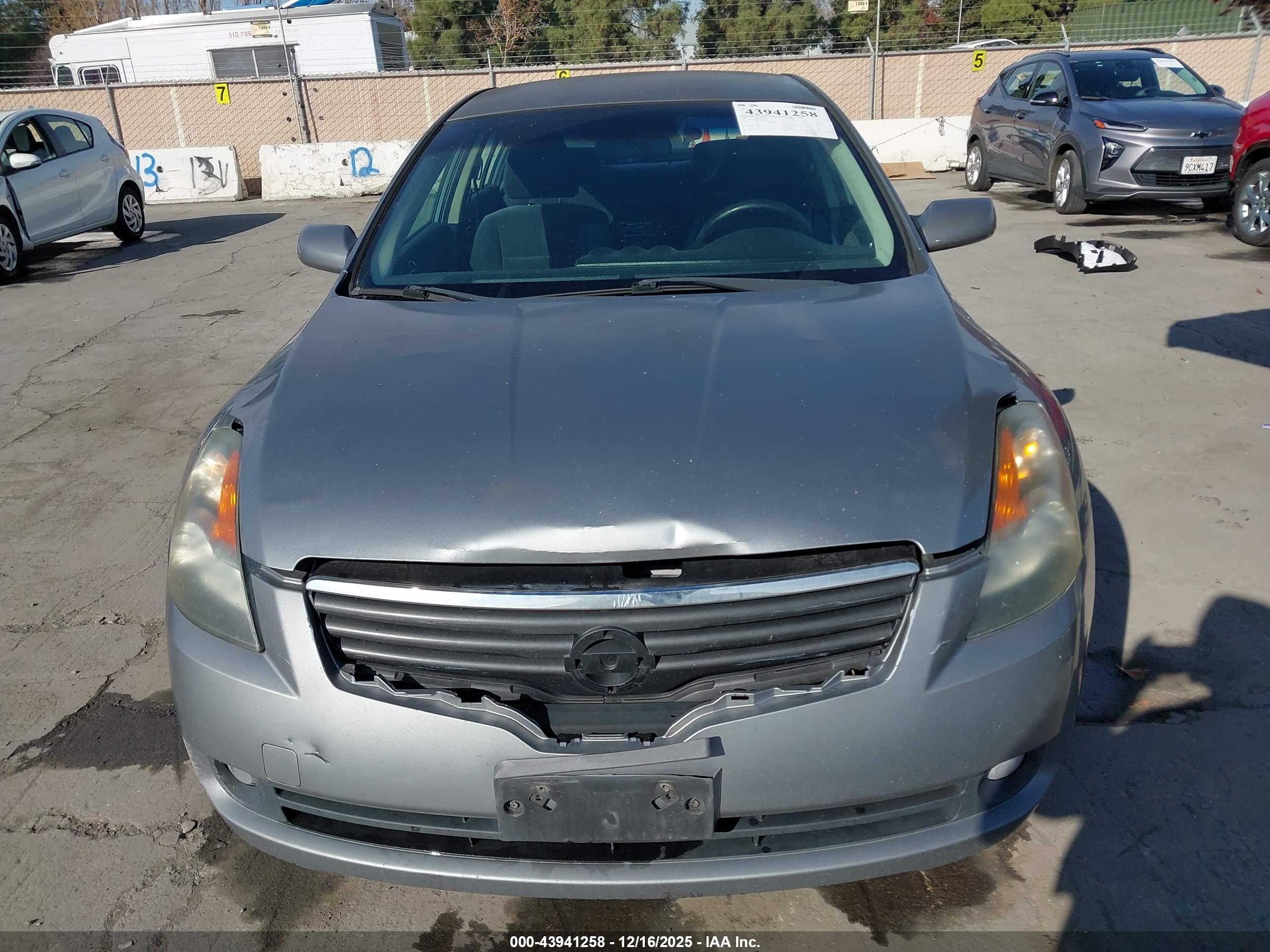 NISSAN ALTIMA image 6