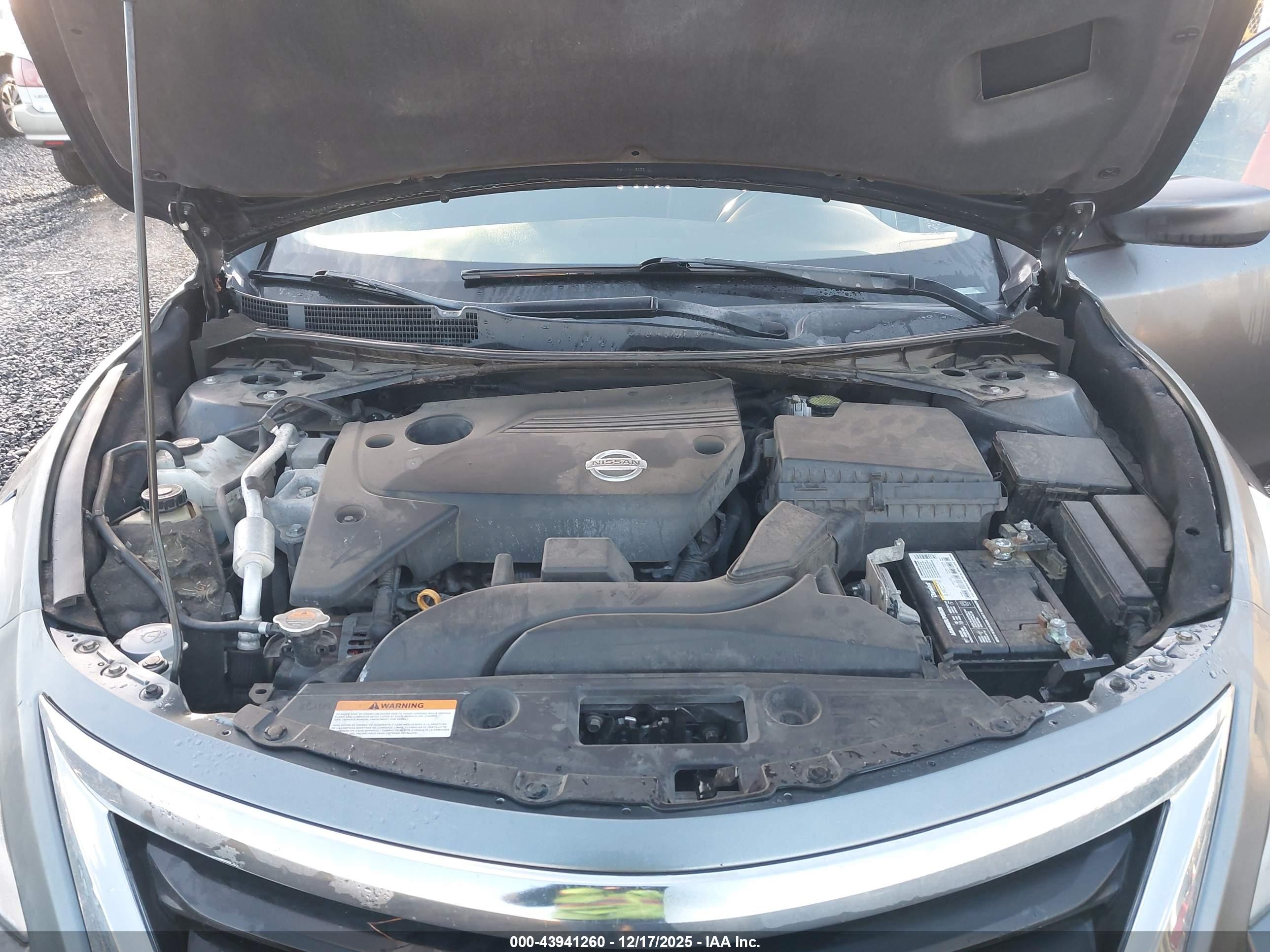 NISSAN ALTIMA image 10