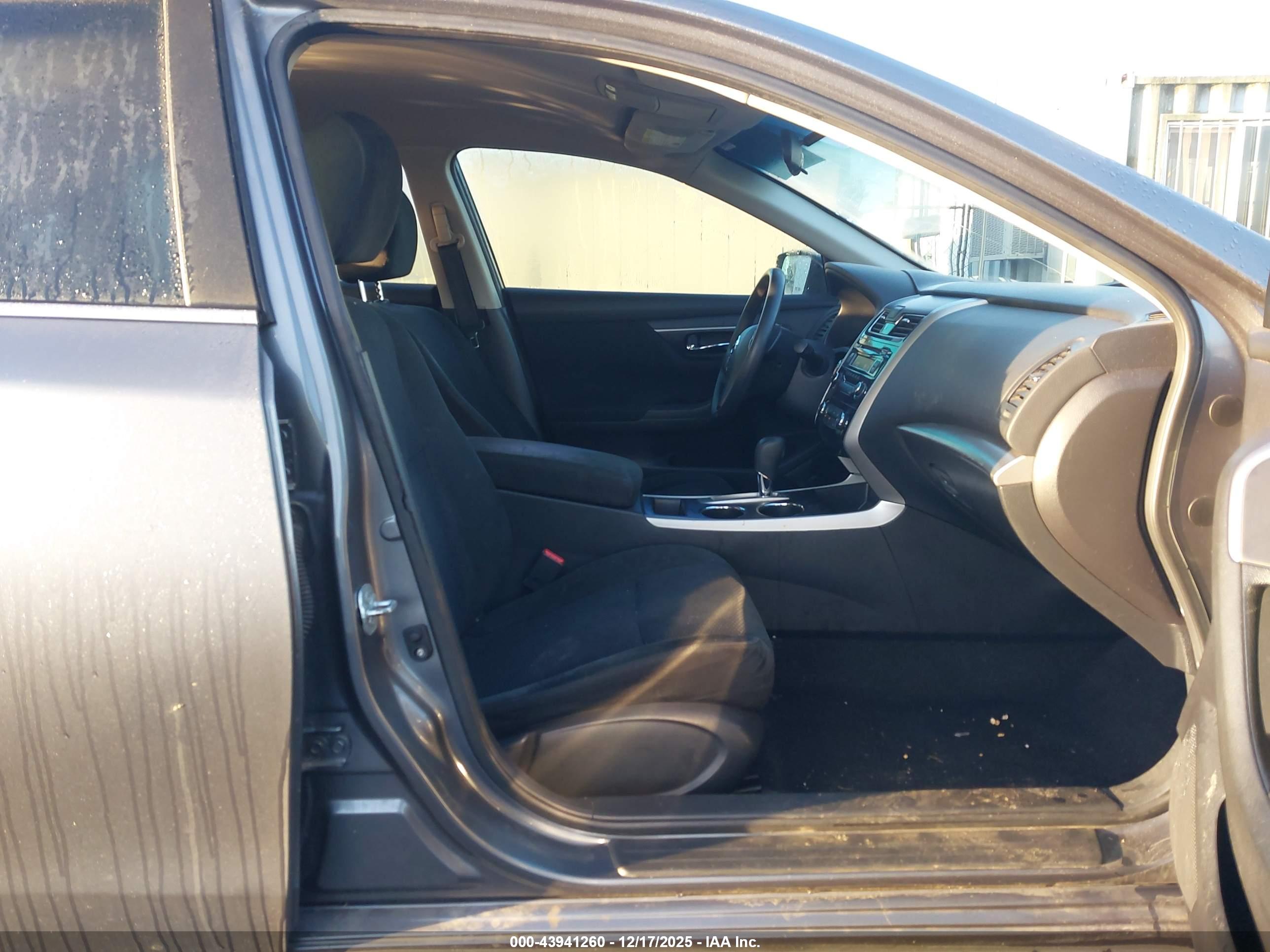 NISSAN ALTIMA image 5