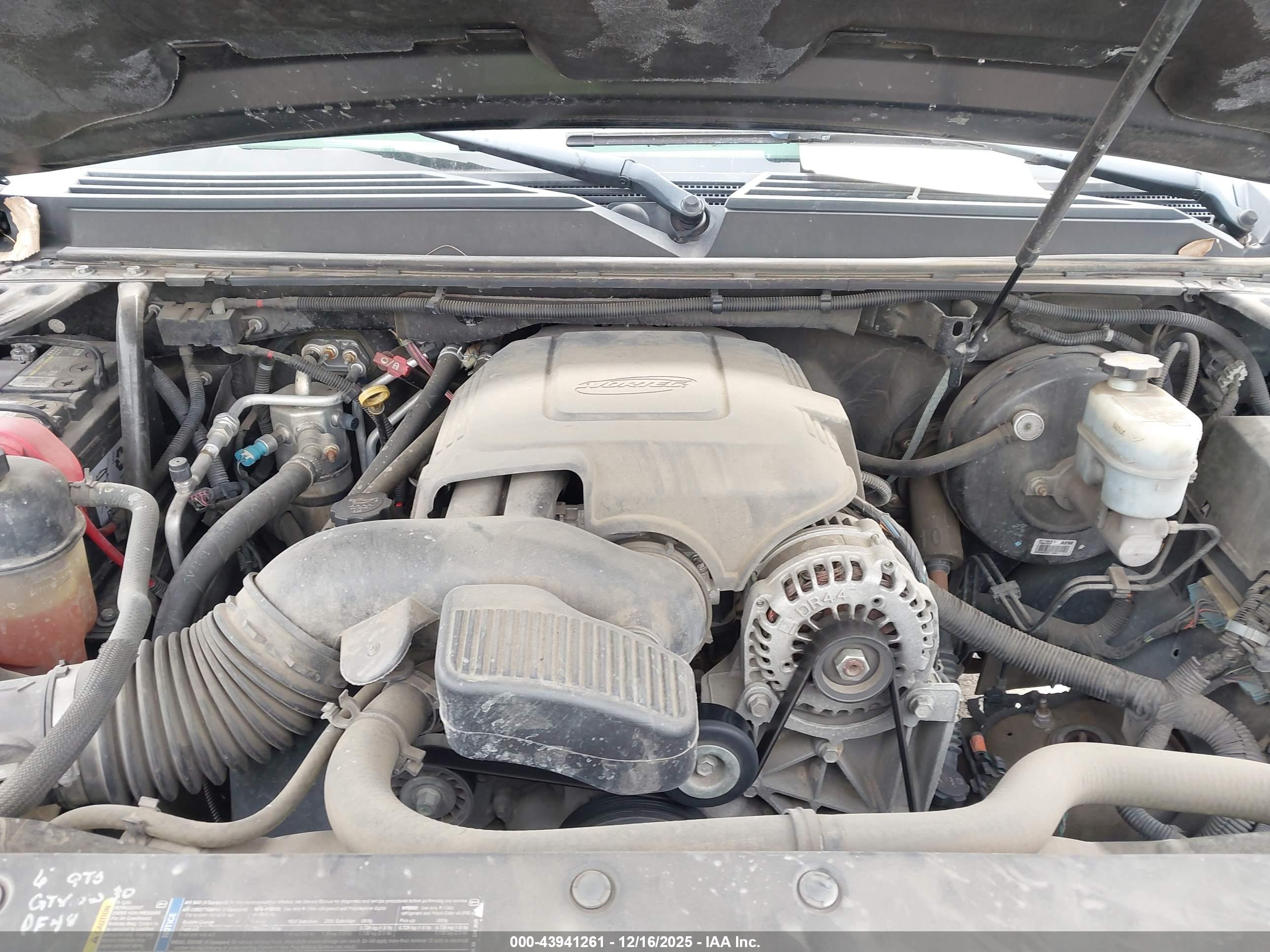 CHEVROLET TAHOE image 10