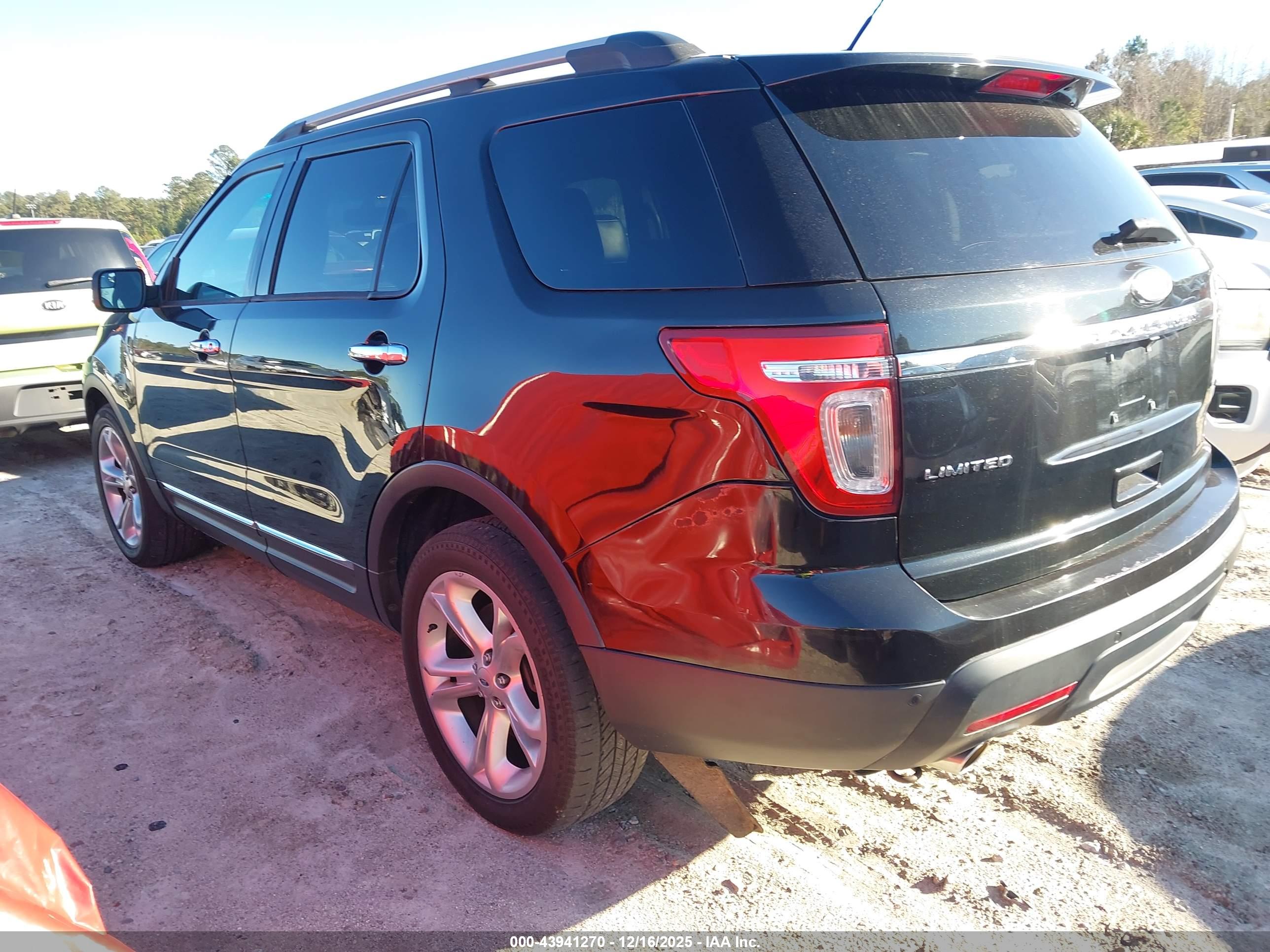 FORD EXPLORER image 3