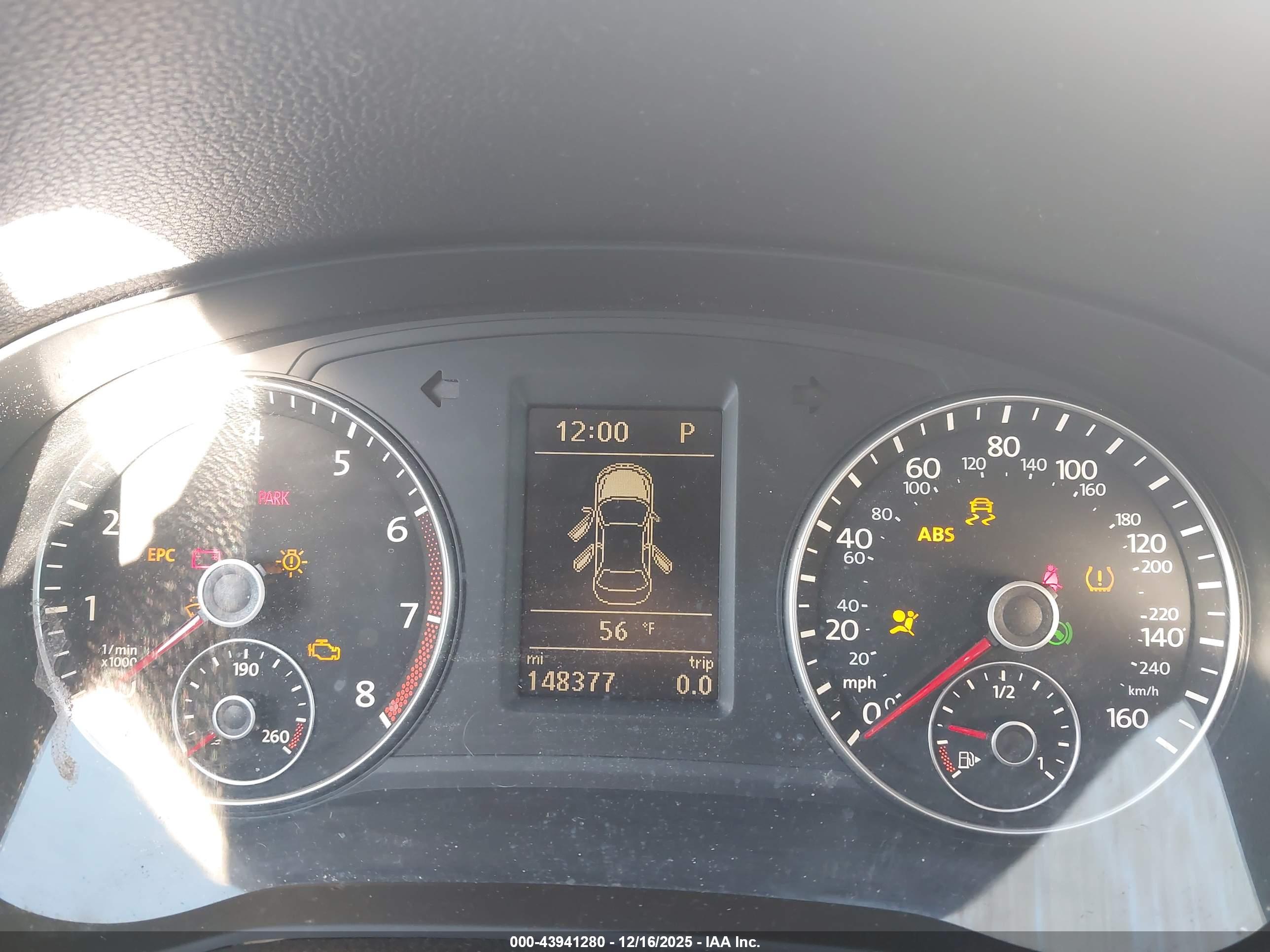 VOLKSWAGEN PASSAT image 7