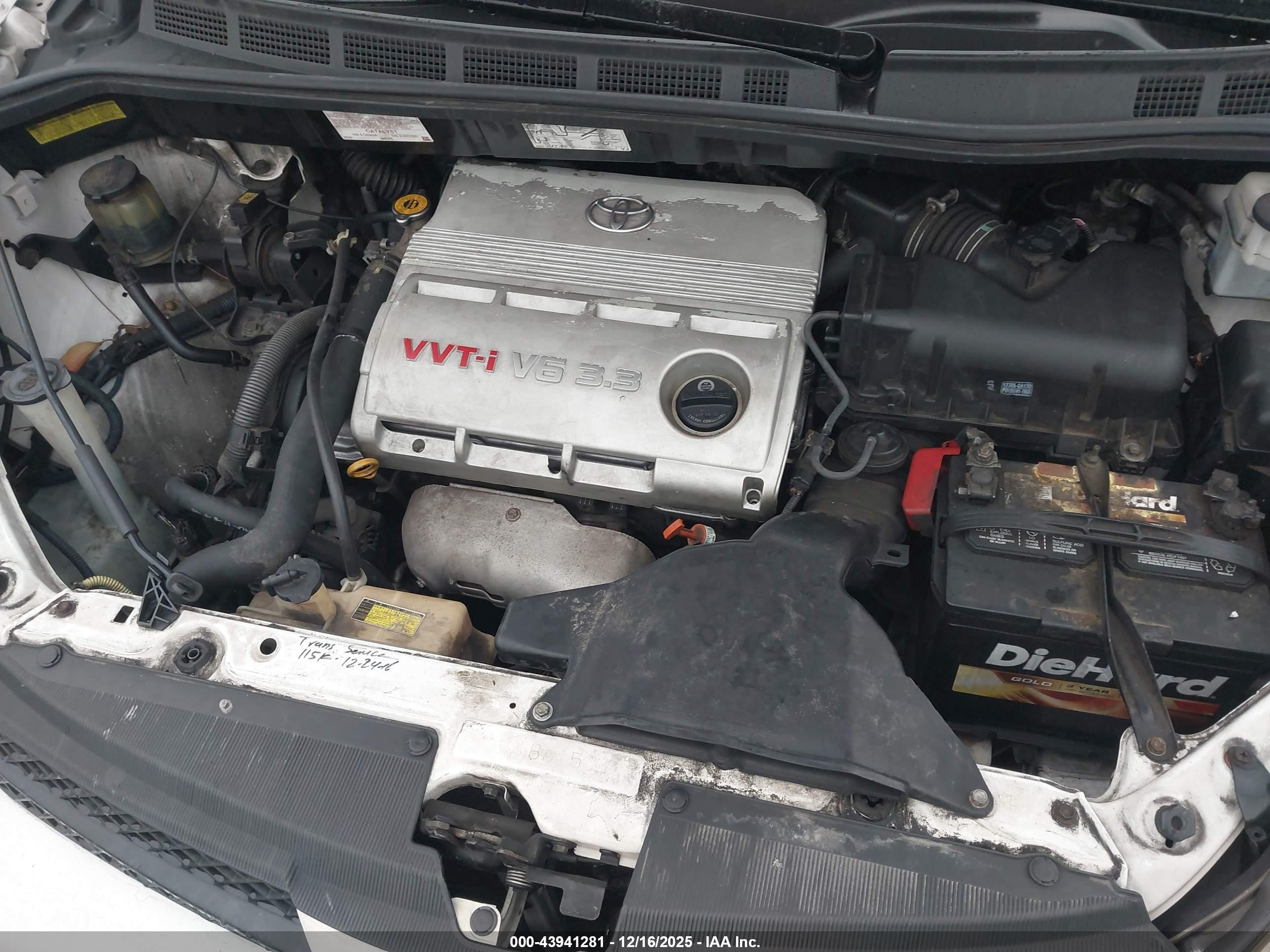 TOYOTA SIENNA image 10