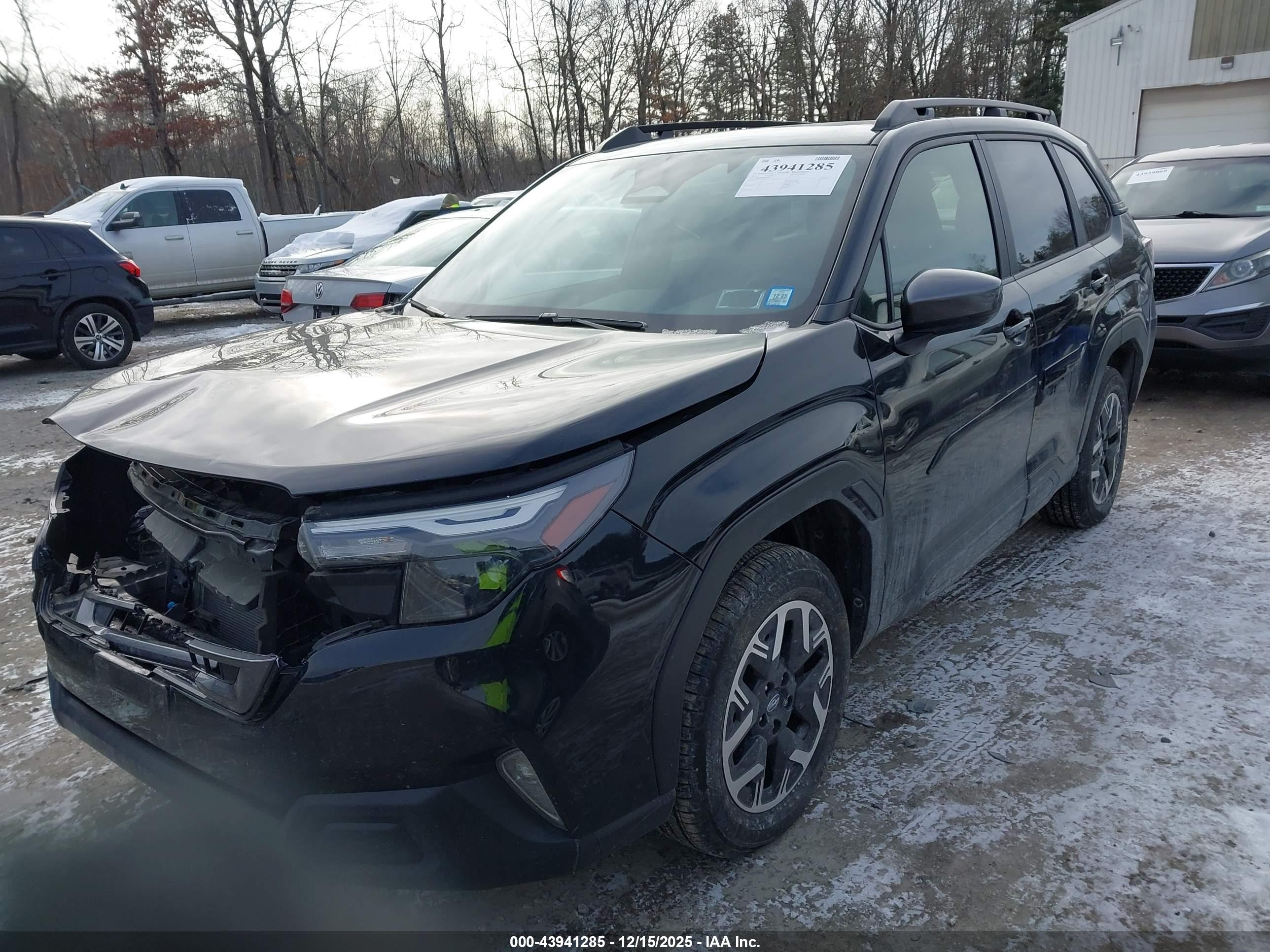 SUBARU FORESTER image 2