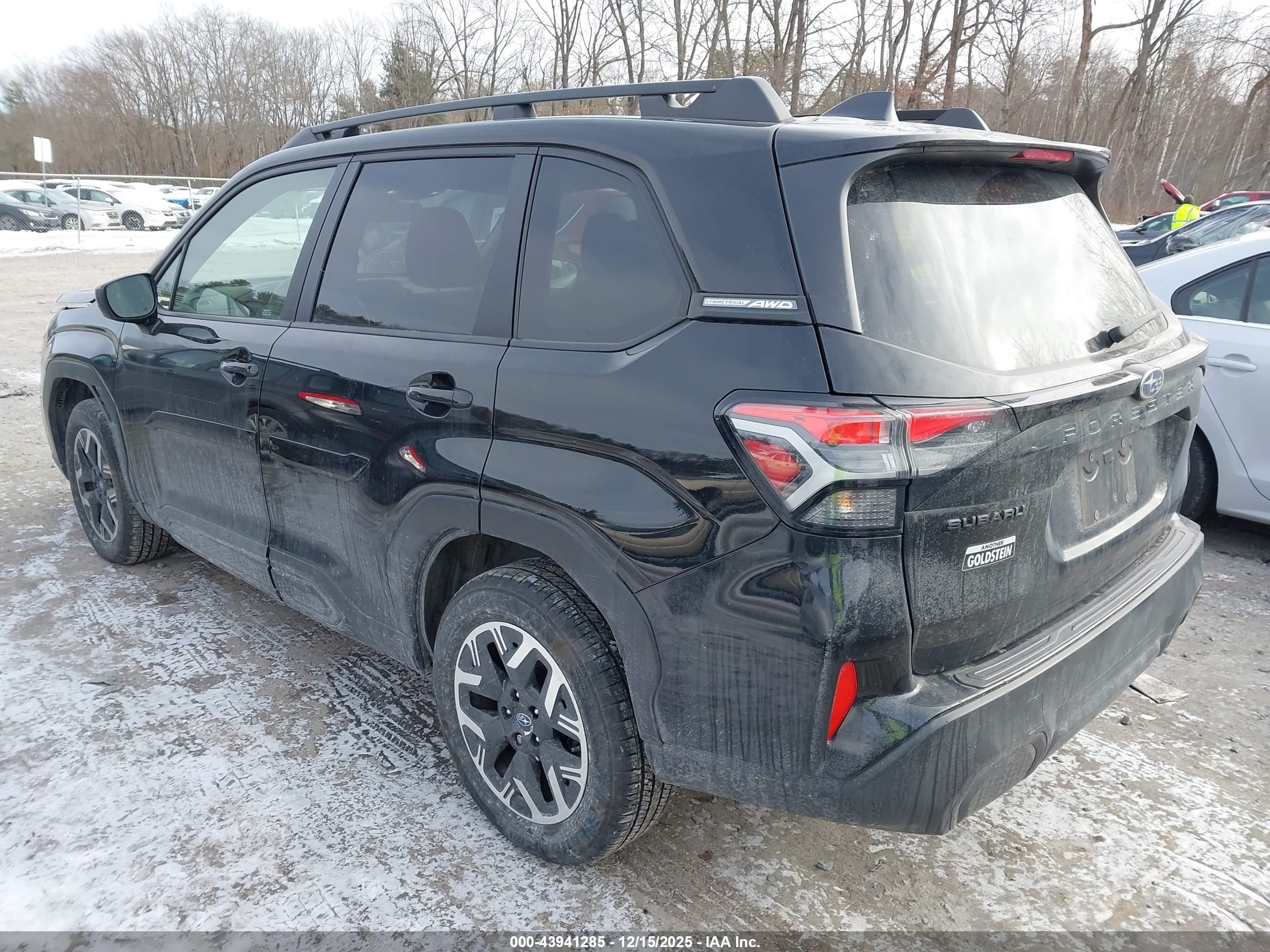 SUBARU FORESTER image 3