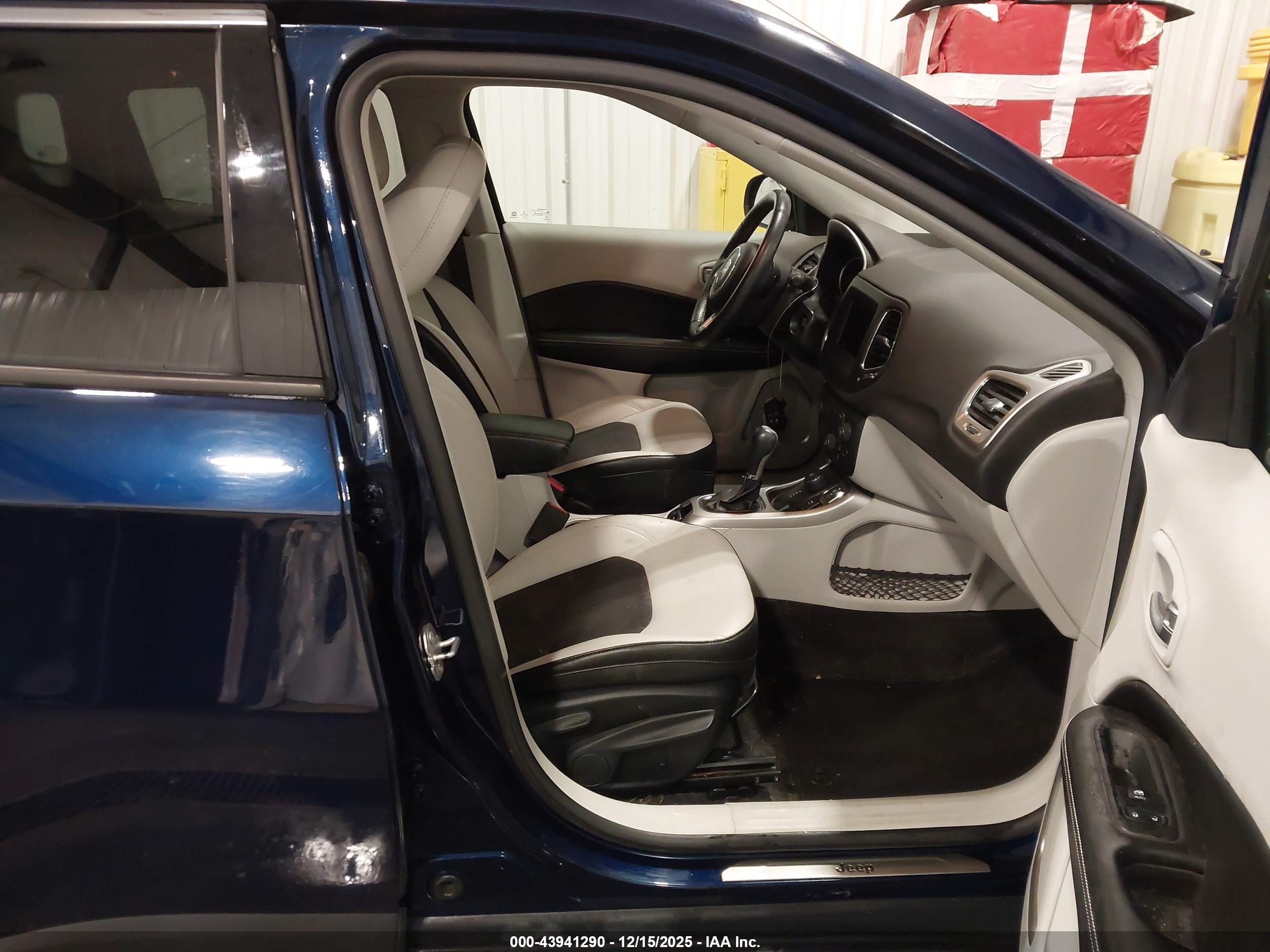 JEEP COMPASS image 5