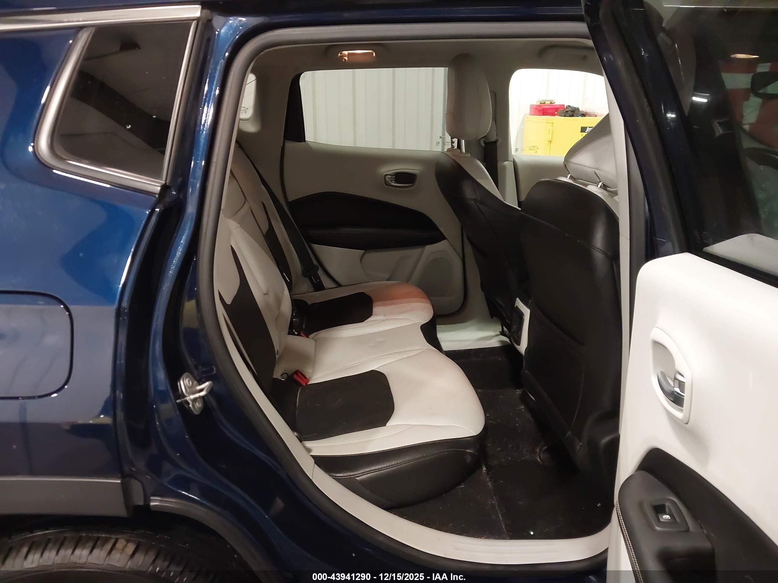 JEEP COMPASS image 8