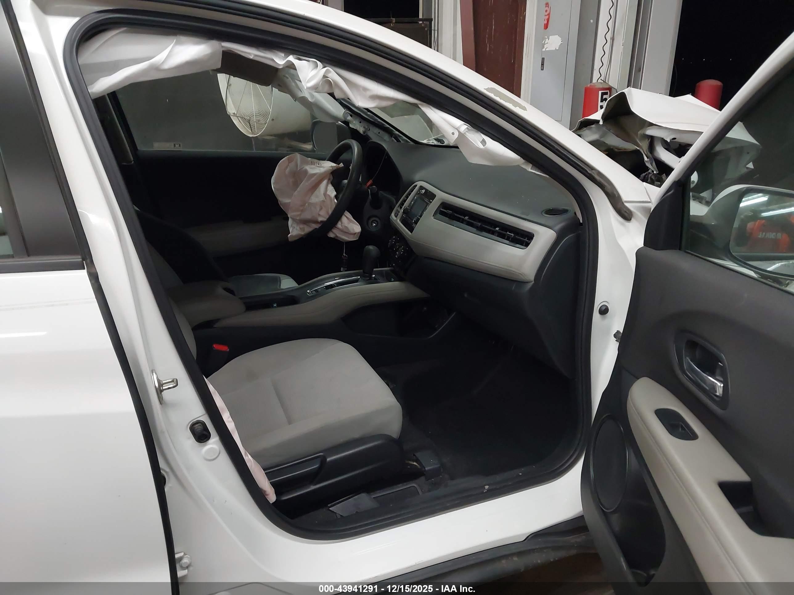 HONDA HR-V image 5
