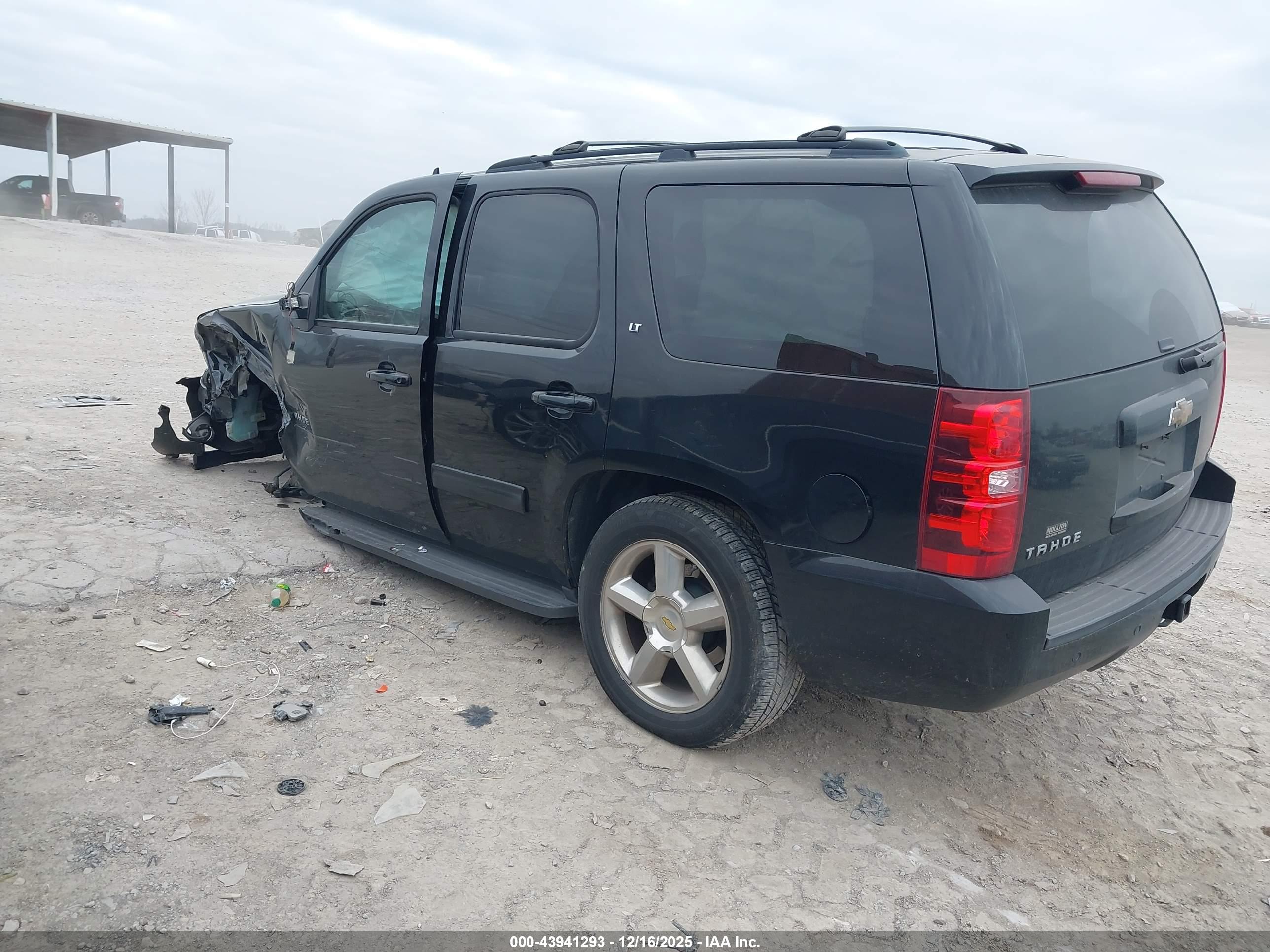 CHEVROLET TAHOE image 3