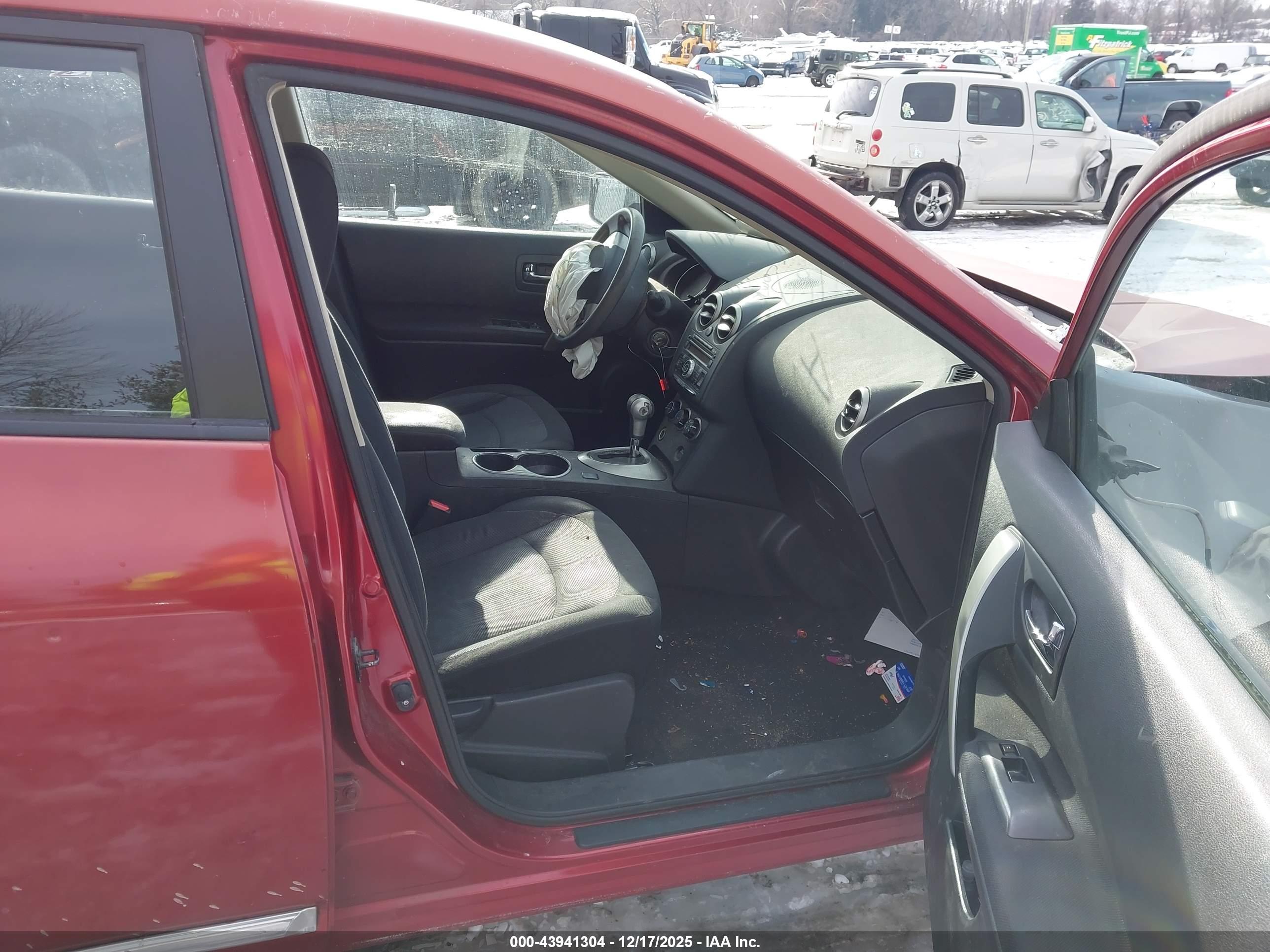 NISSAN ROGUE image 5
