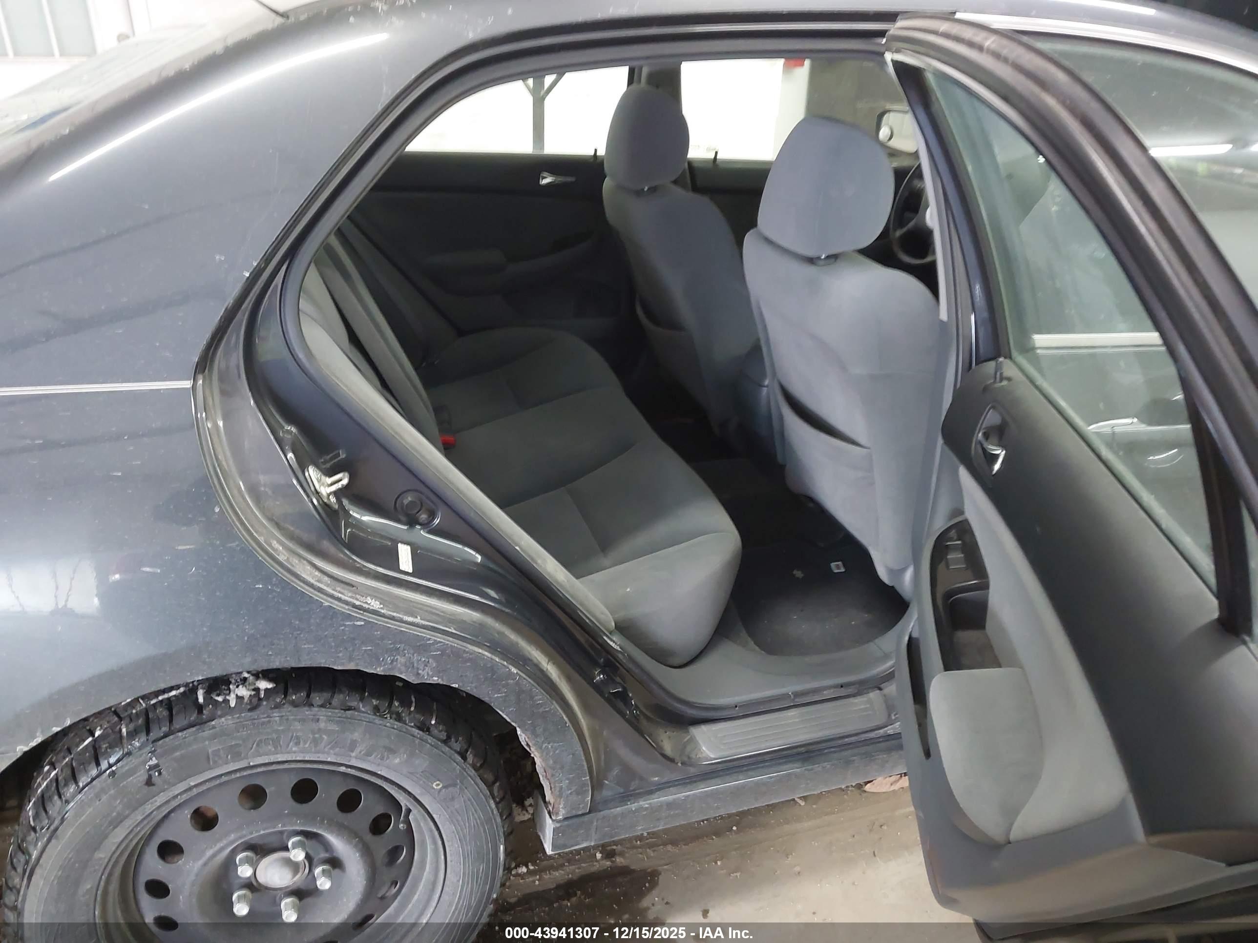 HONDA ACCORD image 8