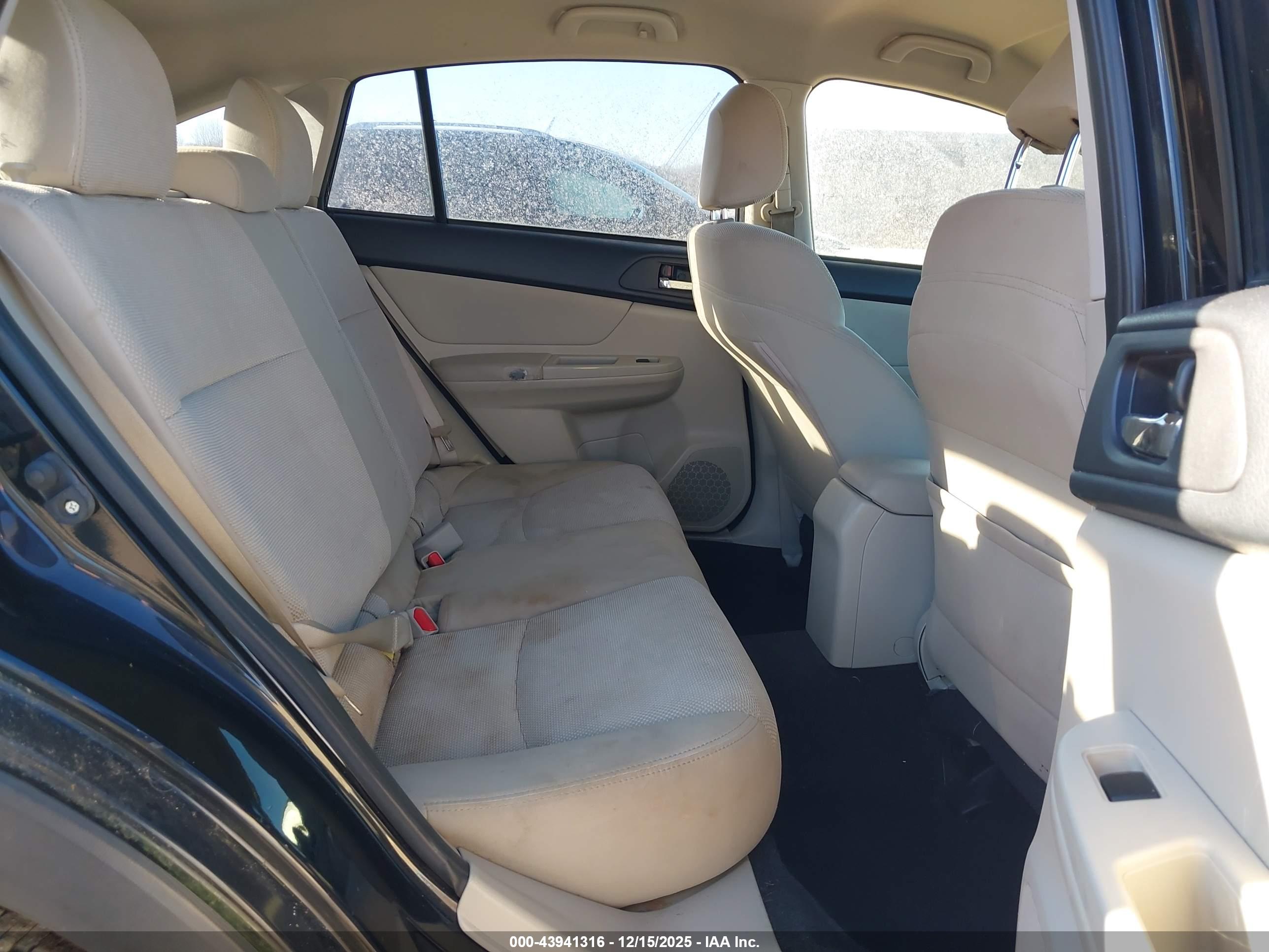 SUBARU XV image 8