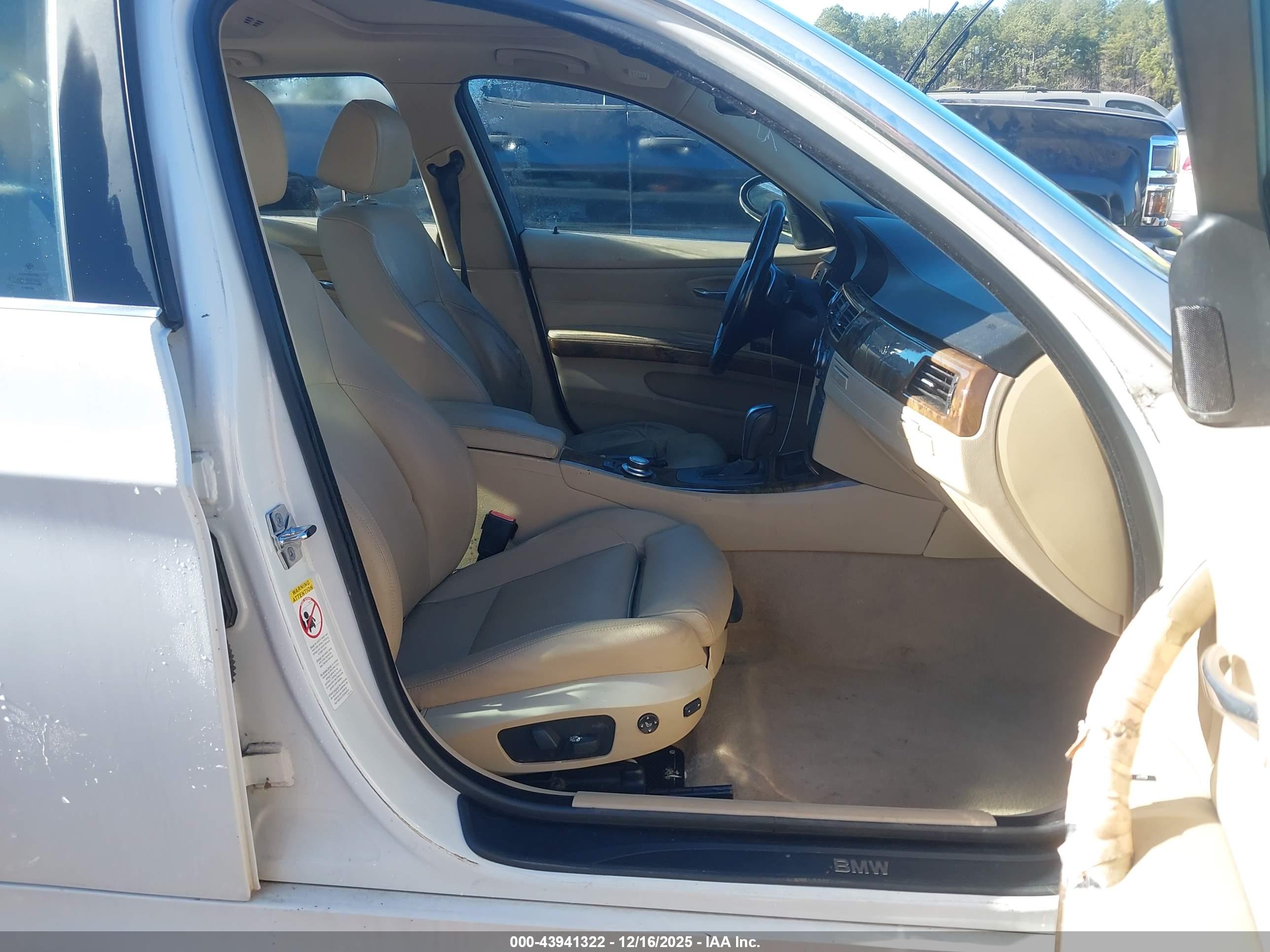 BMW 335I image 5