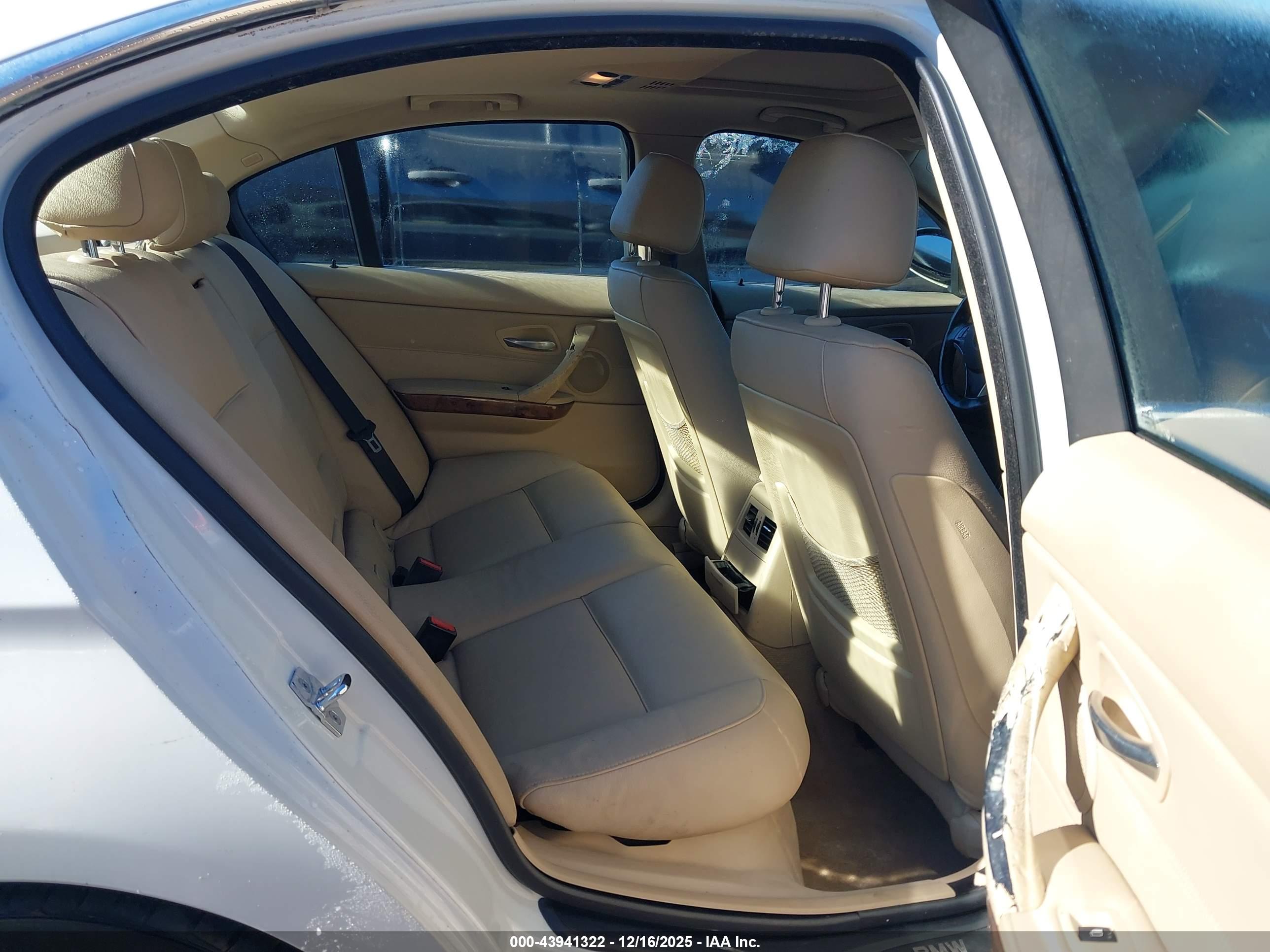 BMW 335I image 8