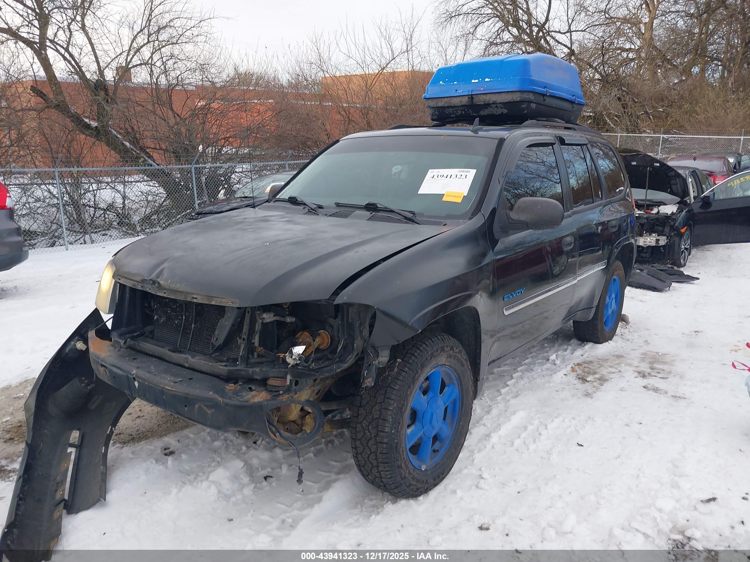 GMC ENVOY image 2