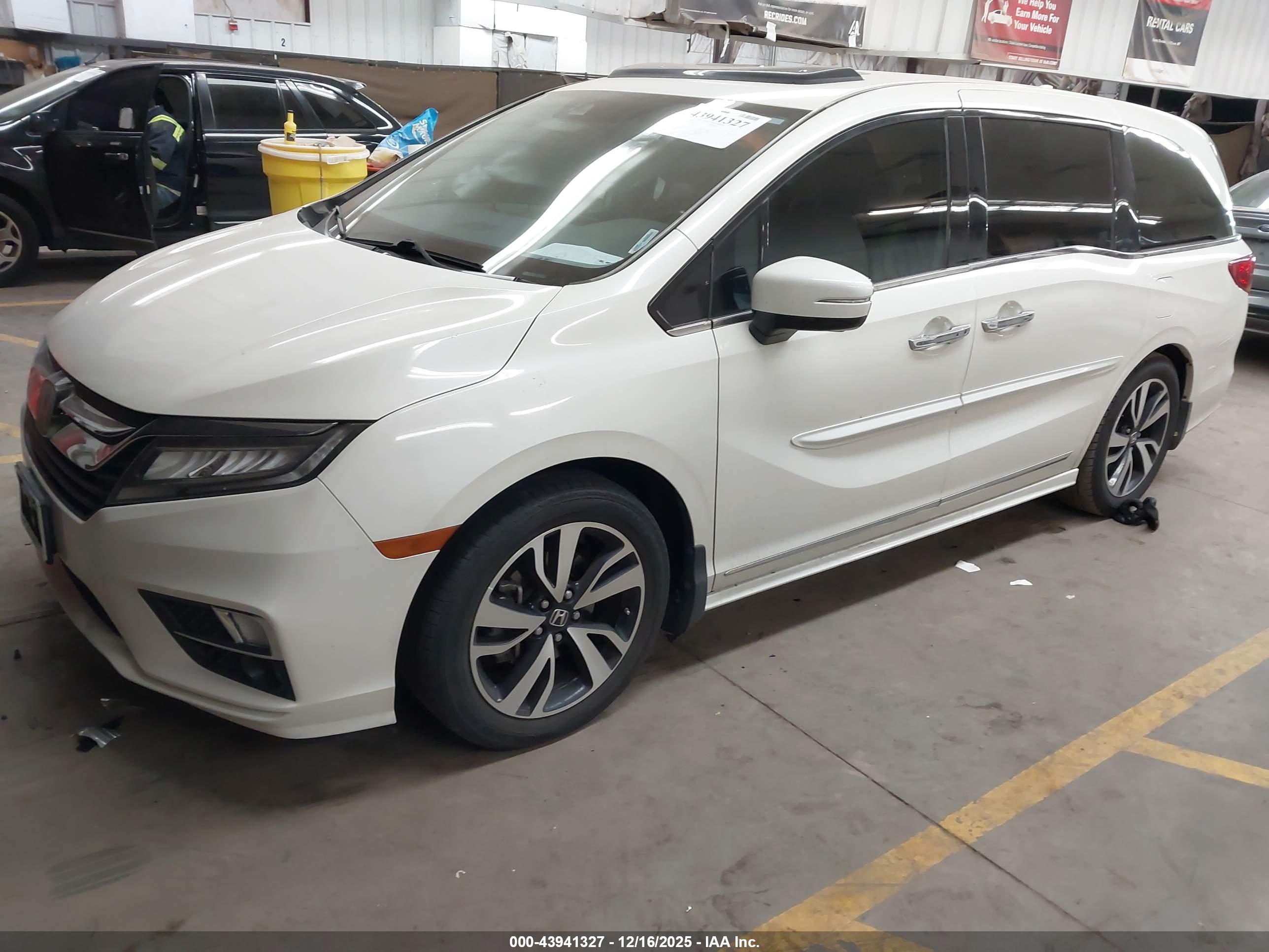 HONDA ODYSSEY image 2