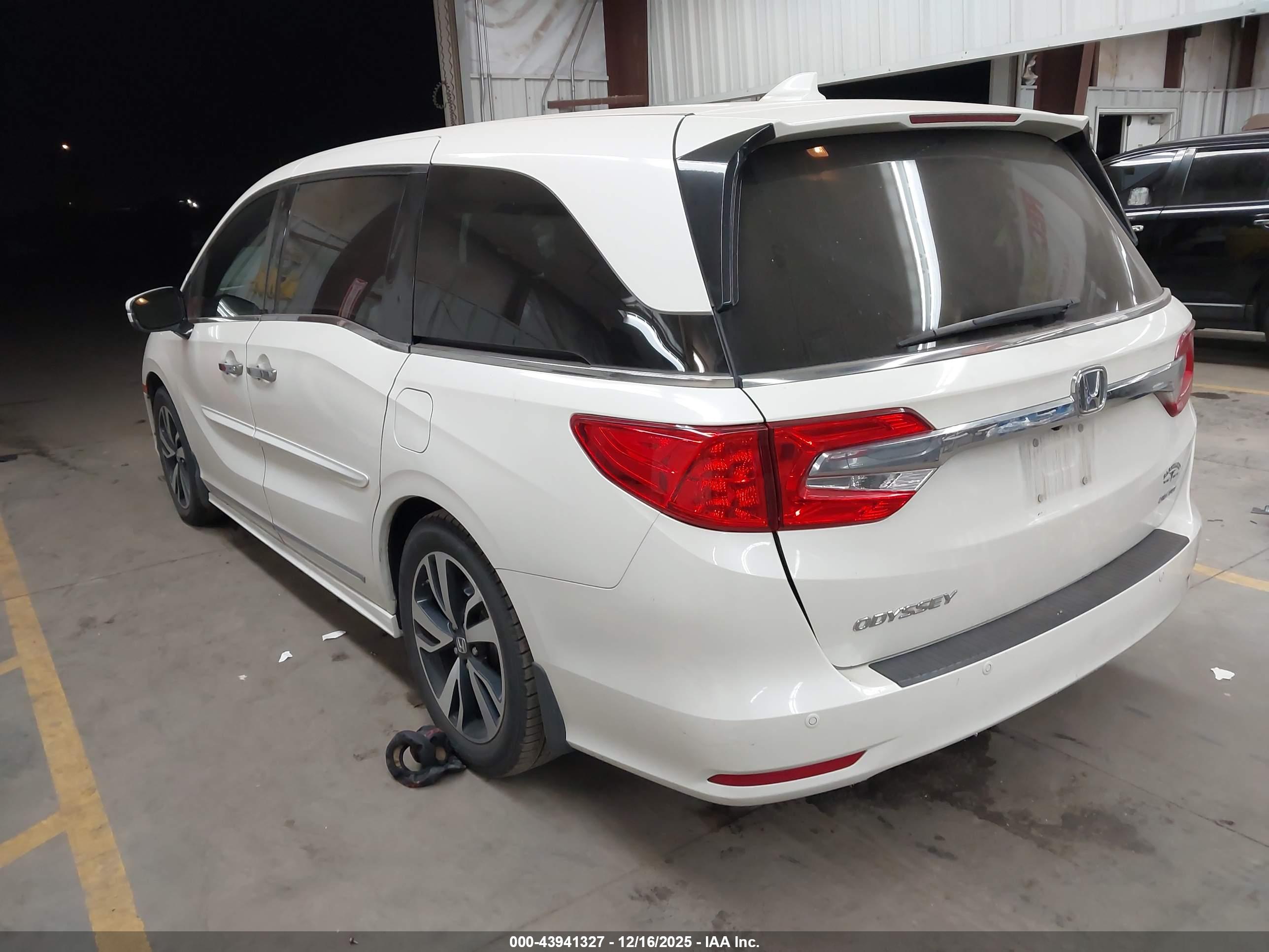 HONDA ODYSSEY image 3