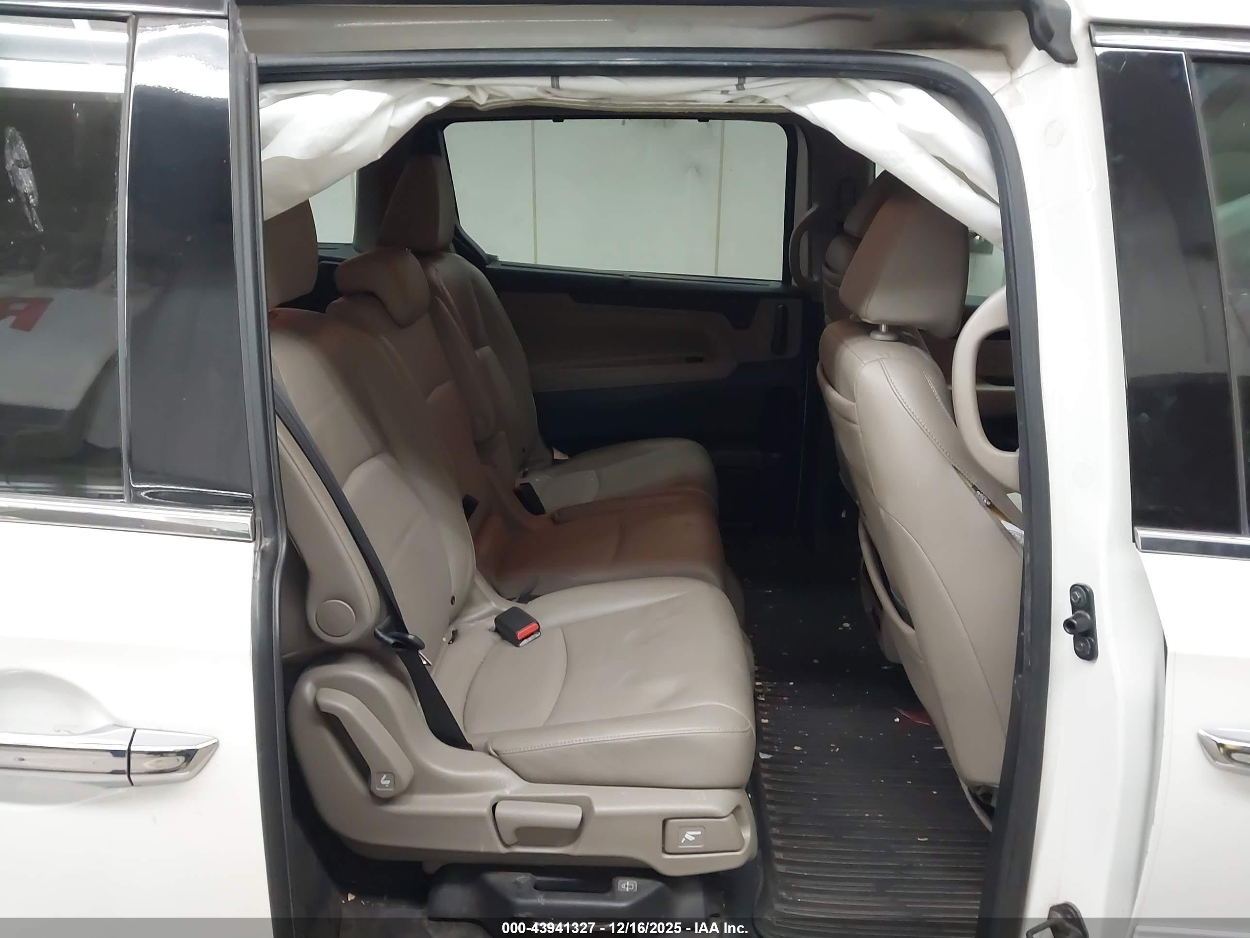 HONDA ODYSSEY image 8
