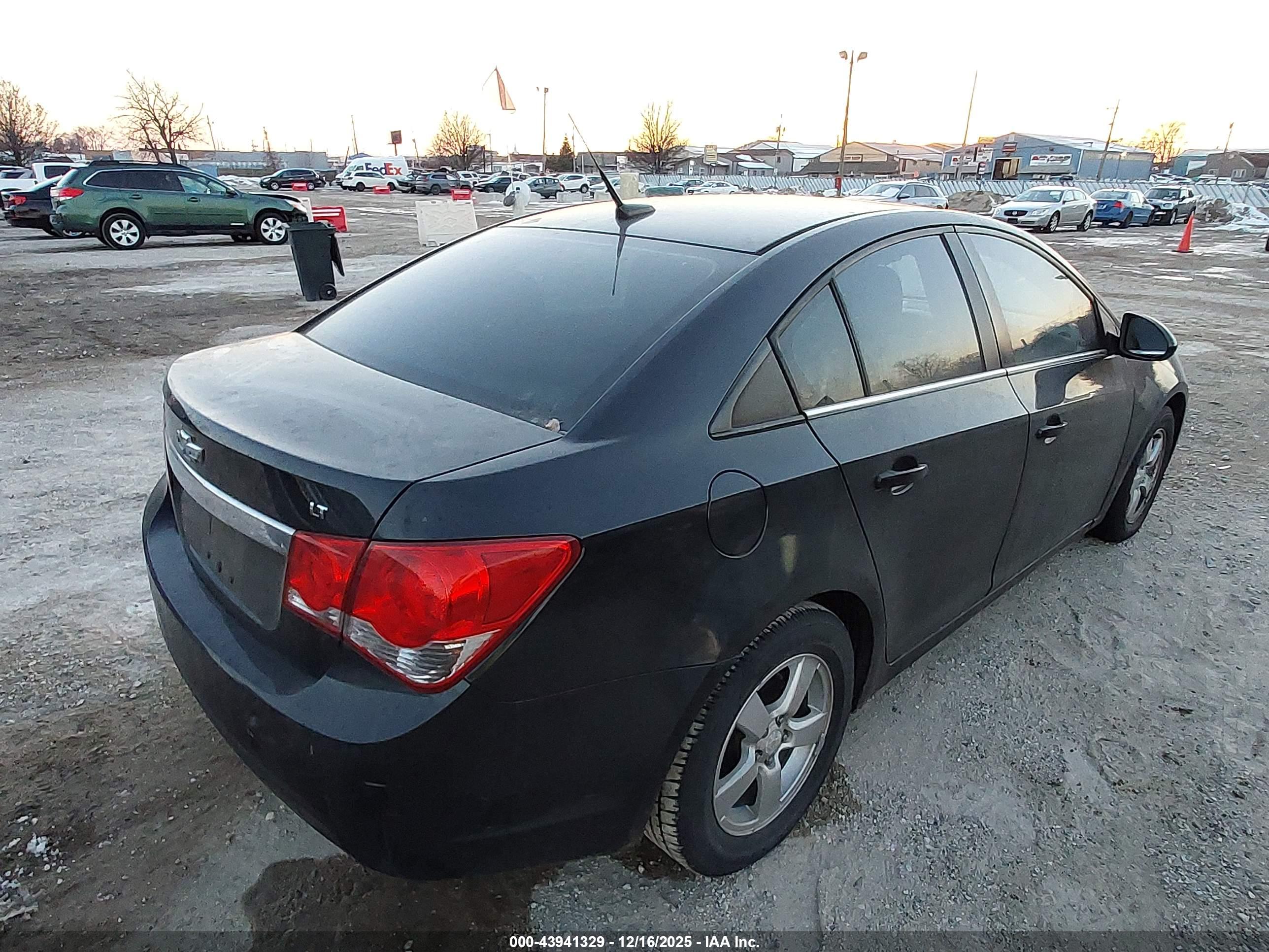 CHEVROLET CRUZE image 4